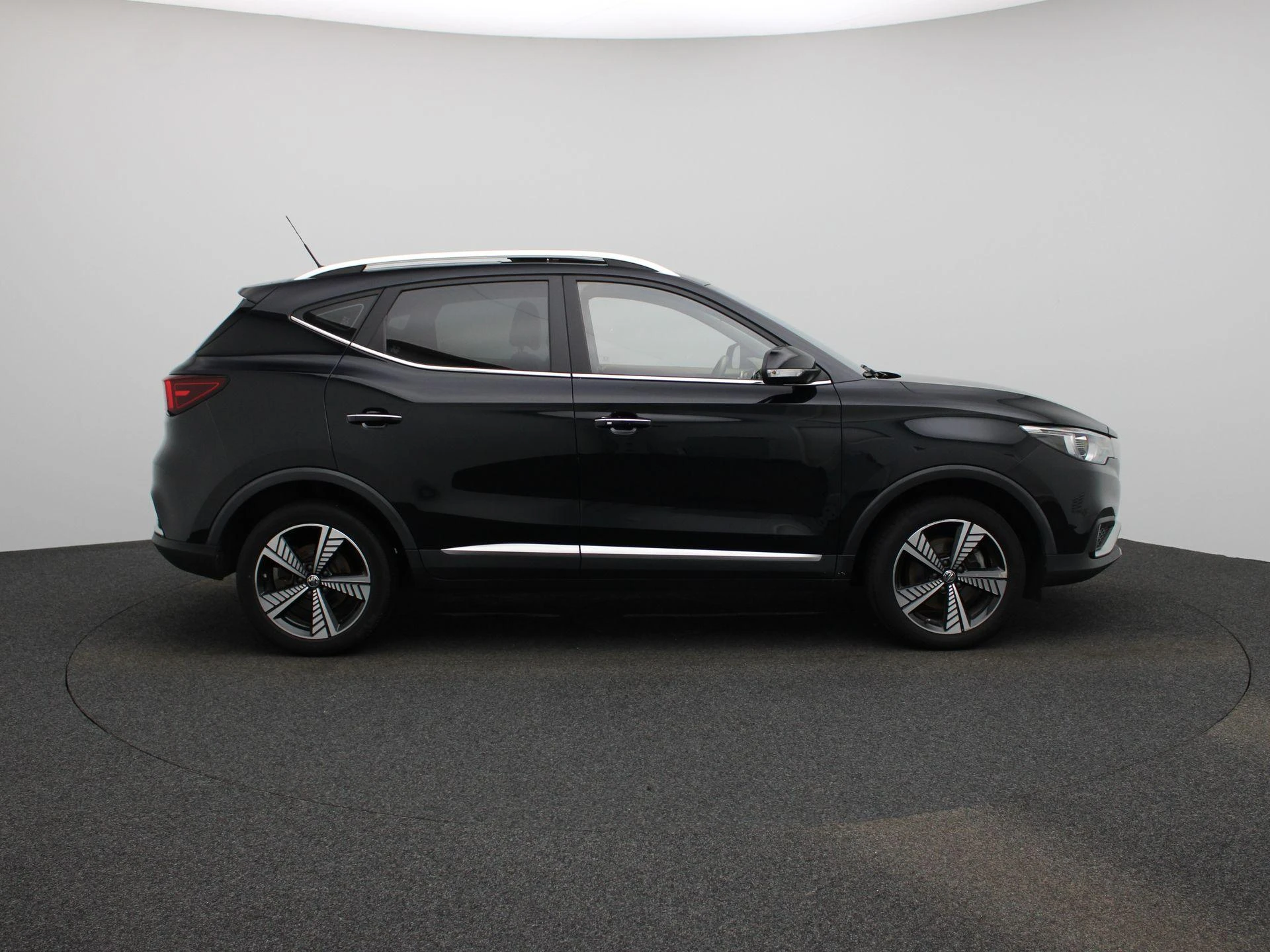 MG-ZS EV-image-5