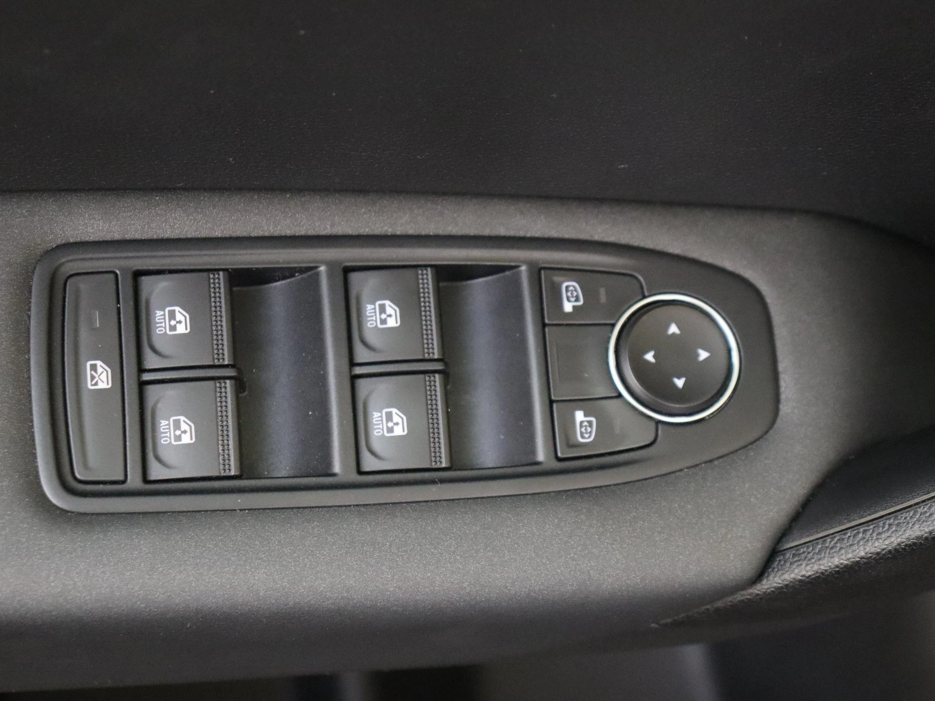 Renault Captur 1.6 E-Tech Hybrid 145 Rive Gauche