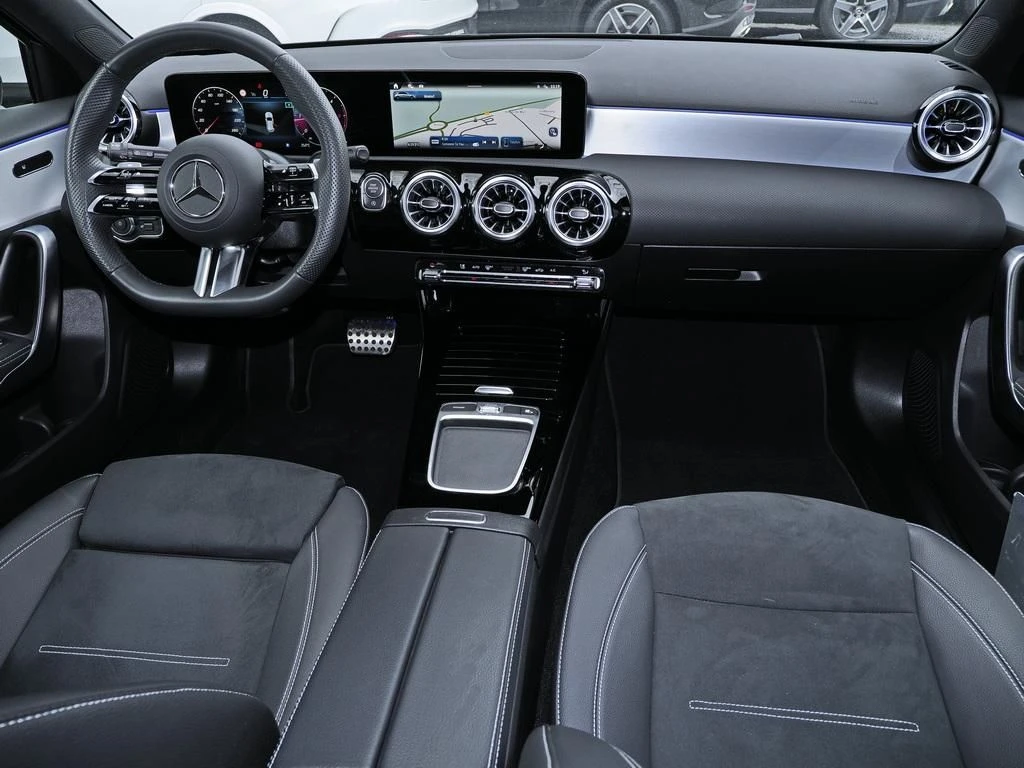 Mercedes-Benz-A-Klasse 200 d-image-13