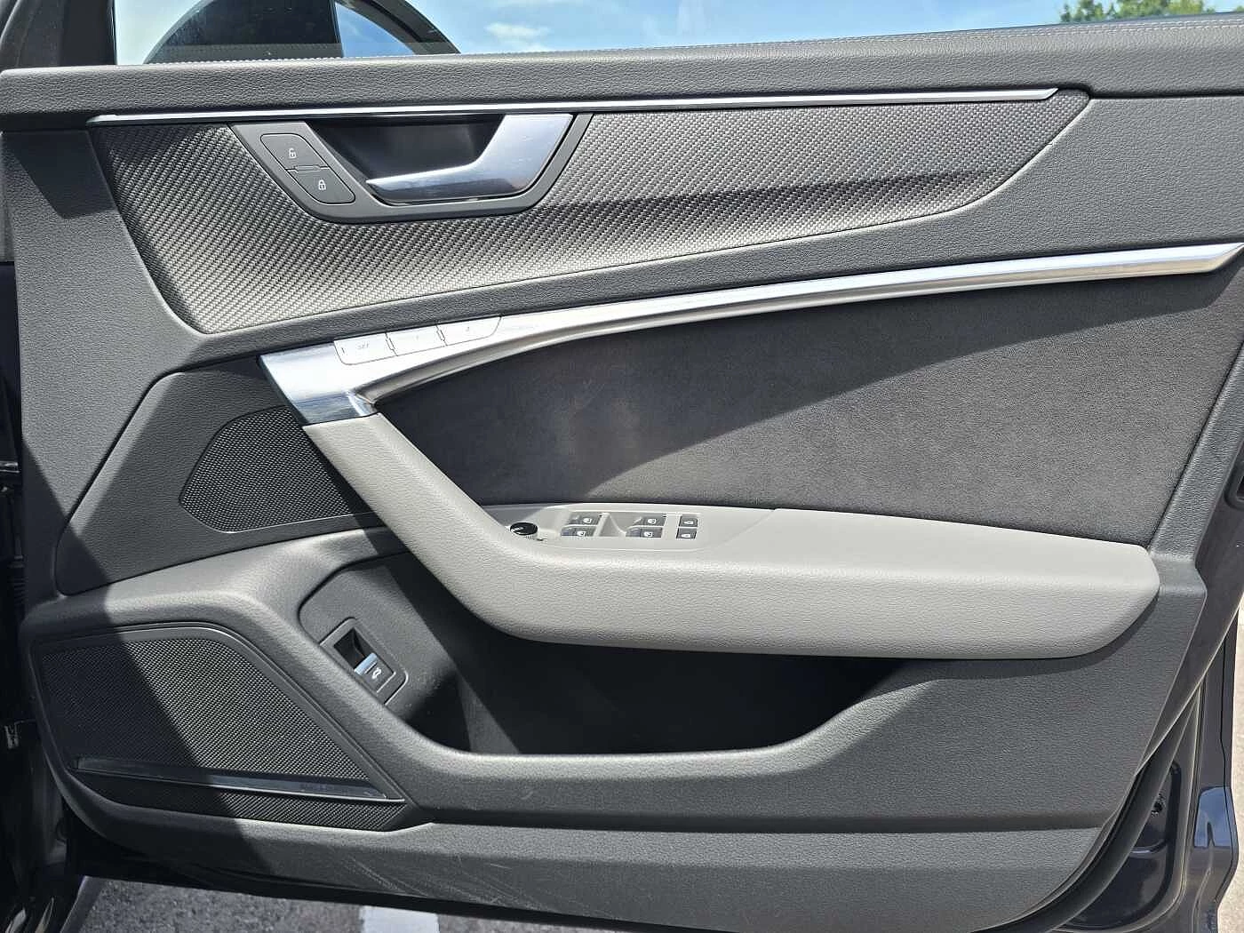Audi-A6-image-10
