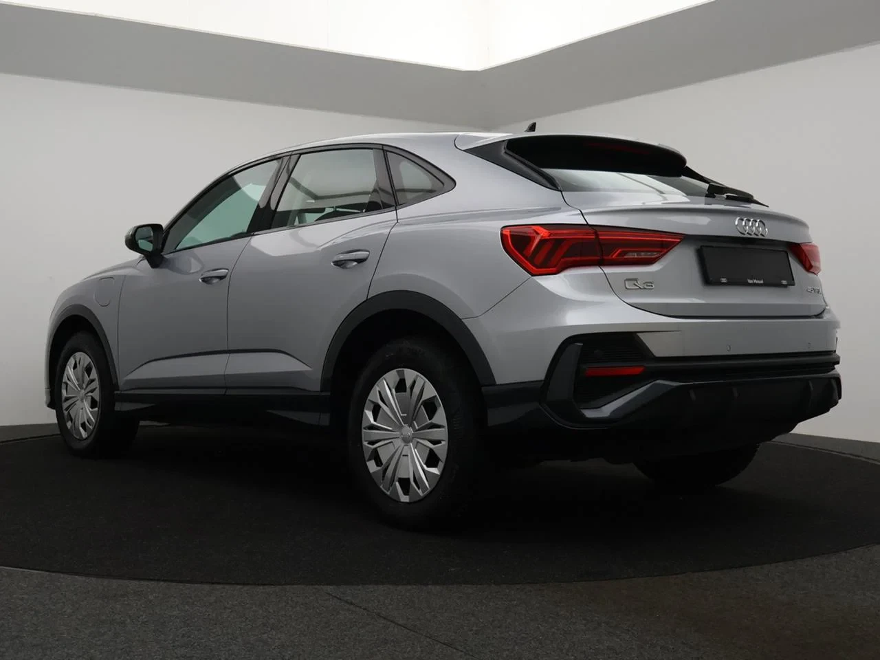 Audi-Q3-image-1