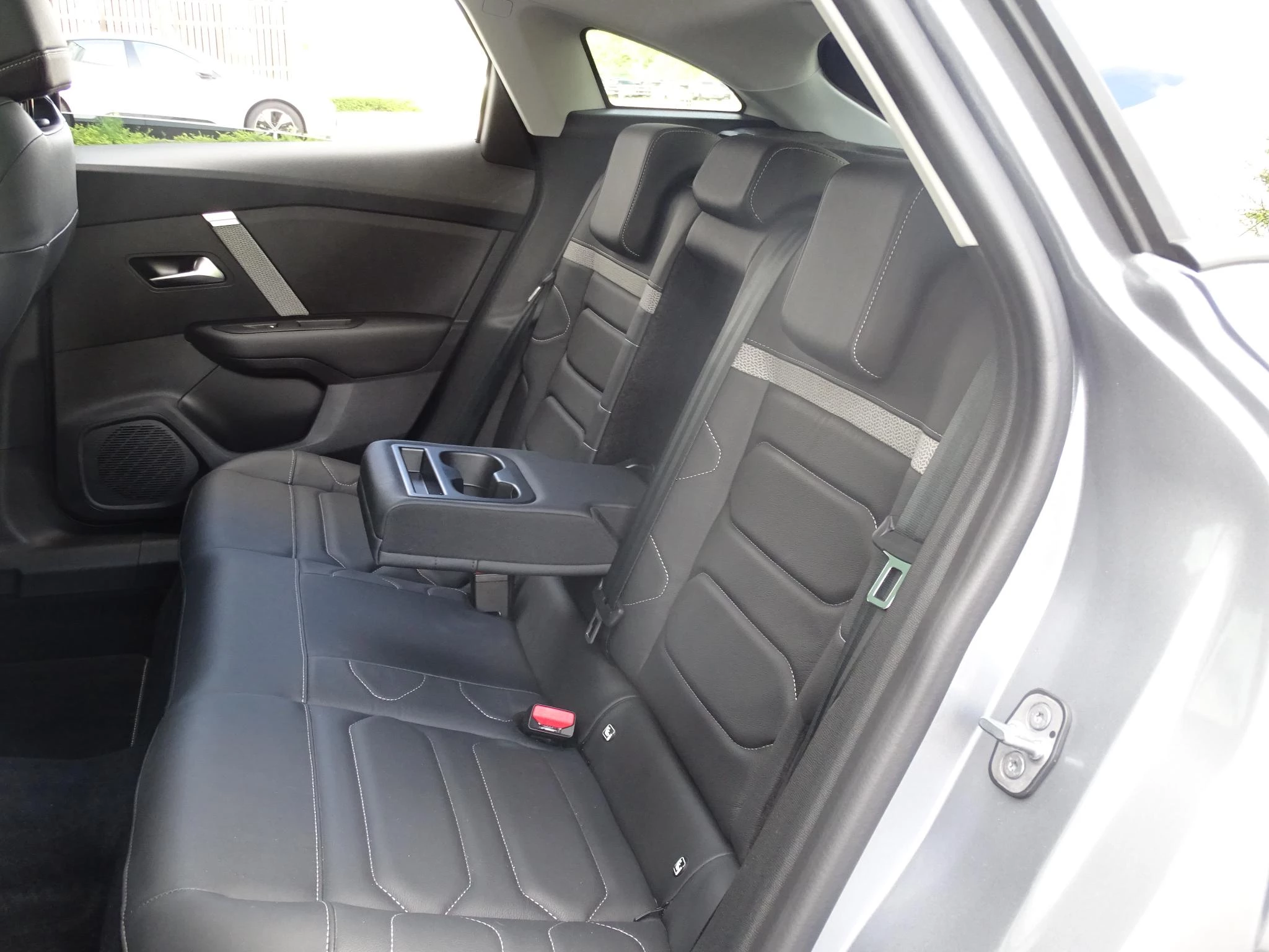 Citroën C4 1.2 Hybride 136 ë-DCS6 MAX