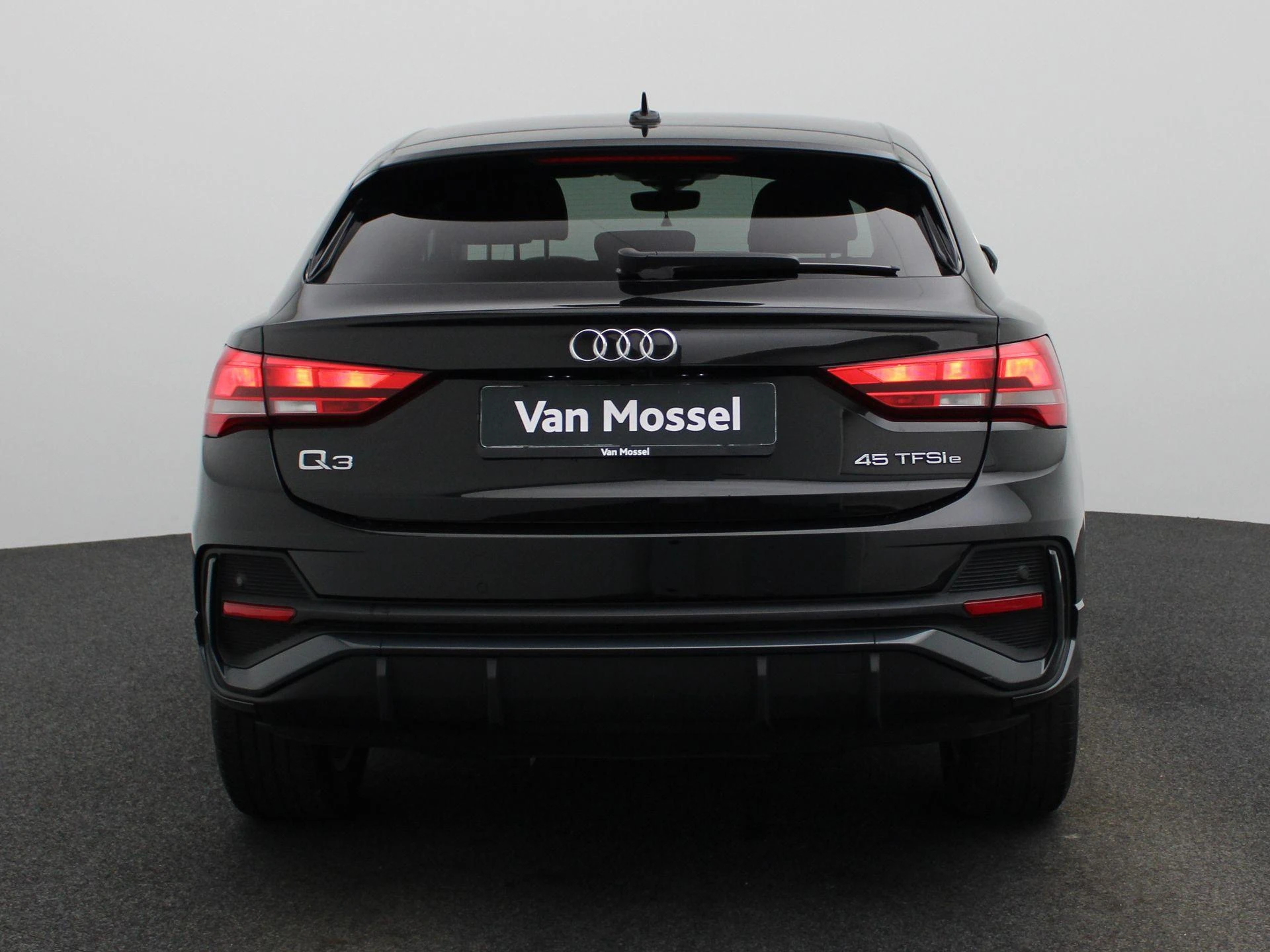 Audi-Q3-image-4