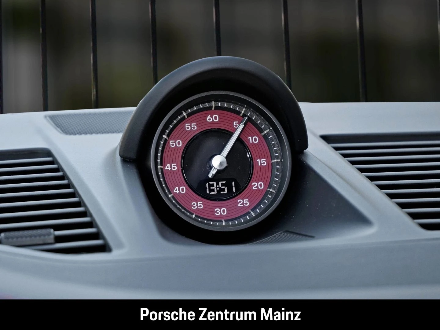 Porsche-911-image-18