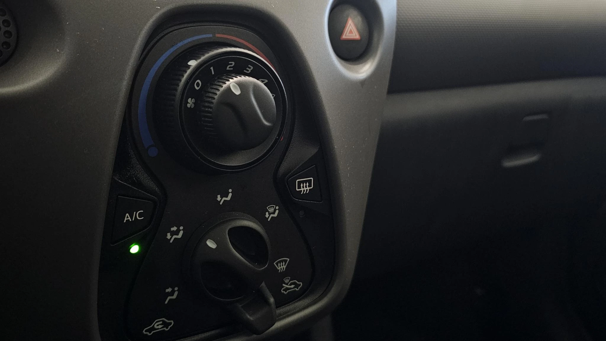 Peugeot-108-image-14