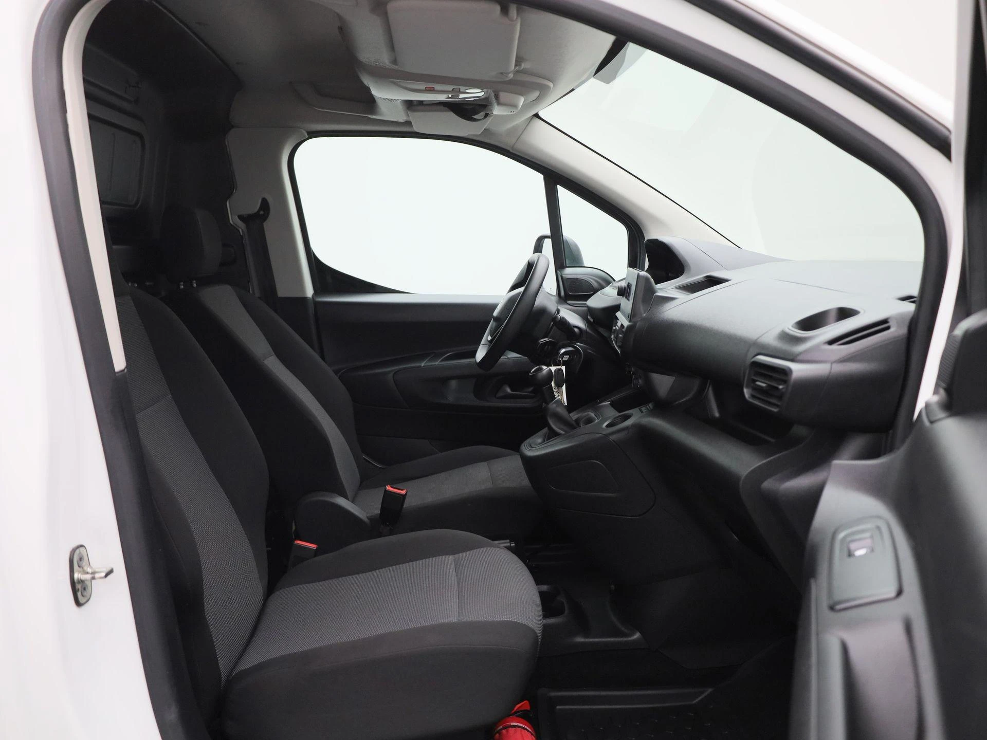 Peugeot-Partner-image-10