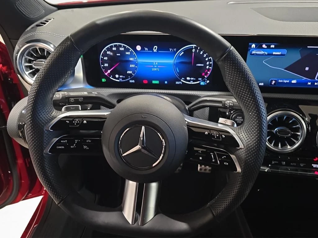 Mercedes-Benz-CLA 250 e-image-15