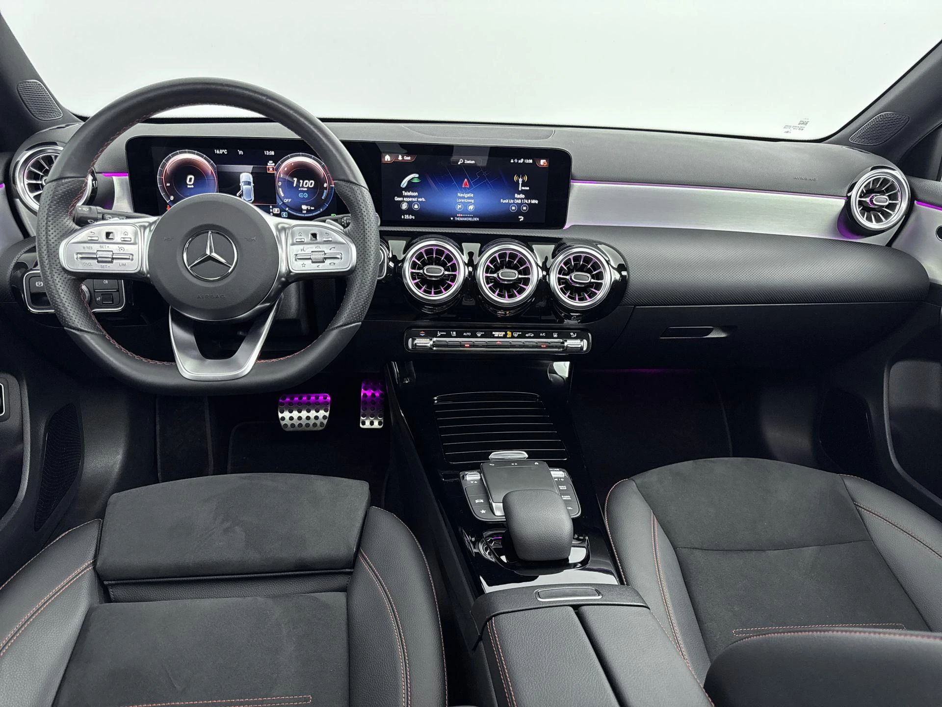 Mercedes-Benz-A-Klasse-image-25