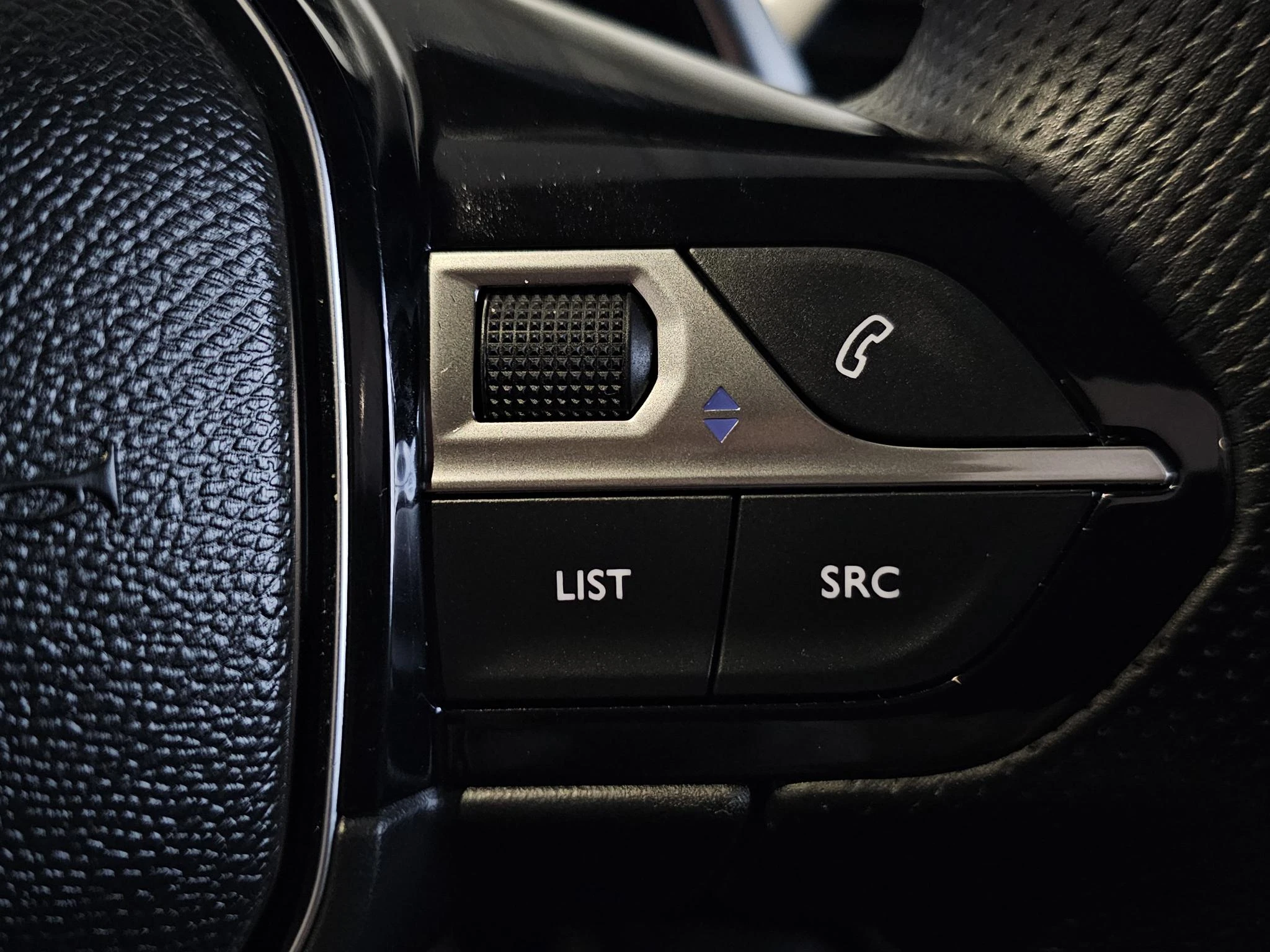 Peugeot-3008-image-12