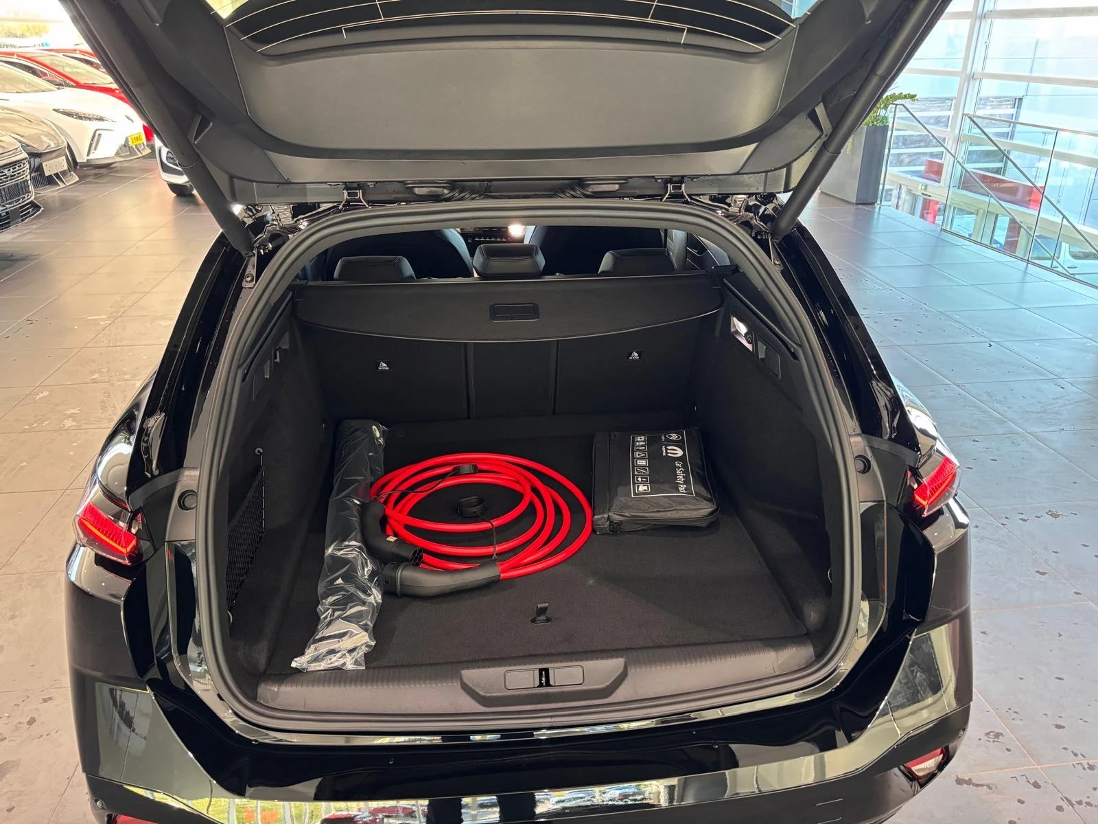 Peugeot-e-308-image-26