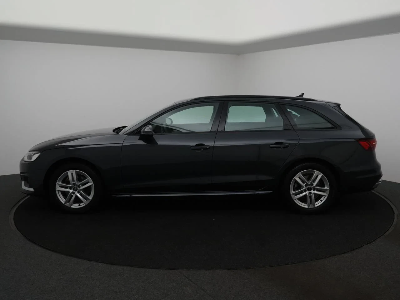 Audi-A4-image-6