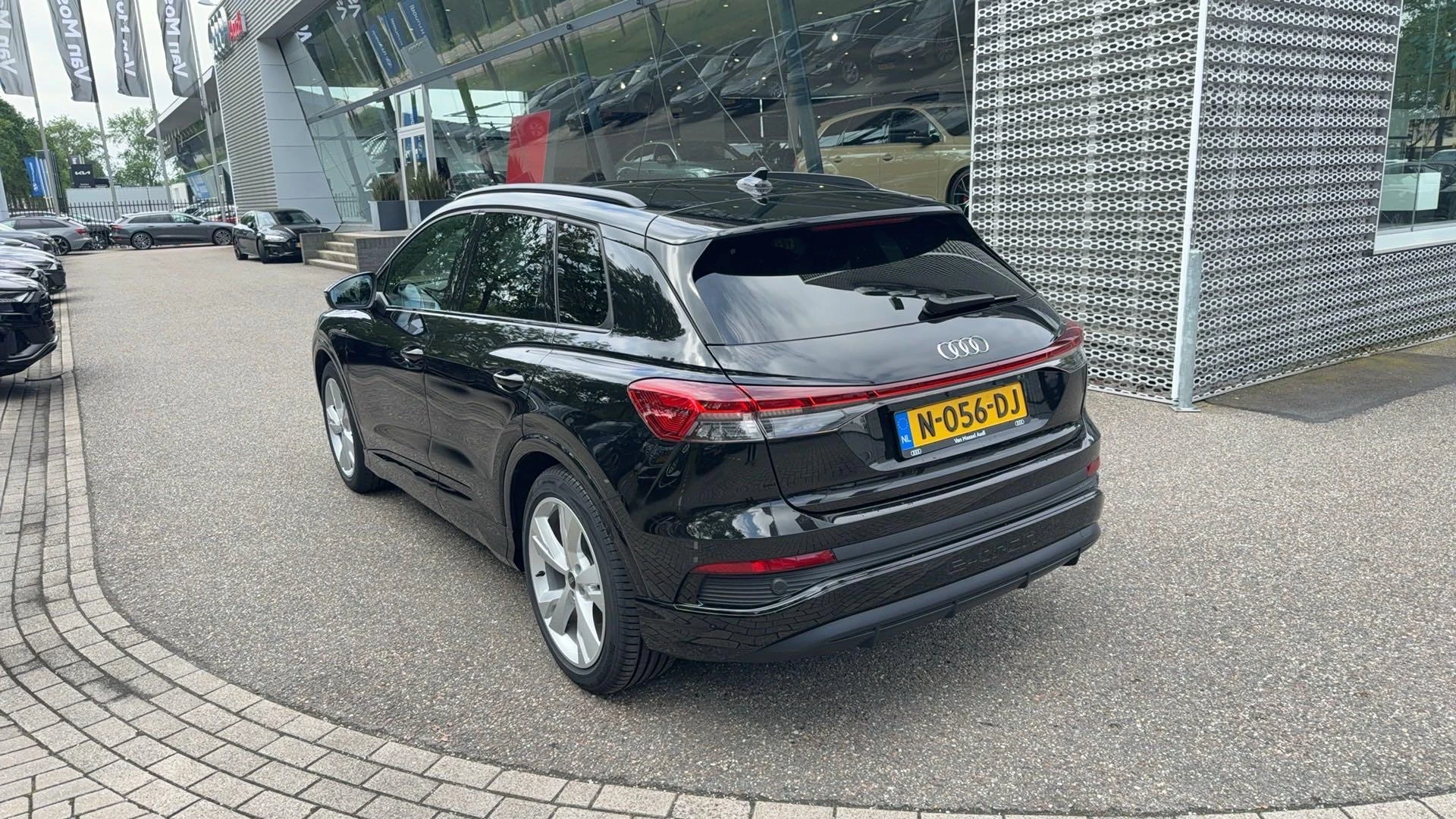 Audi Q4 e-tron 40 Launch edition S Competition 77 kWh