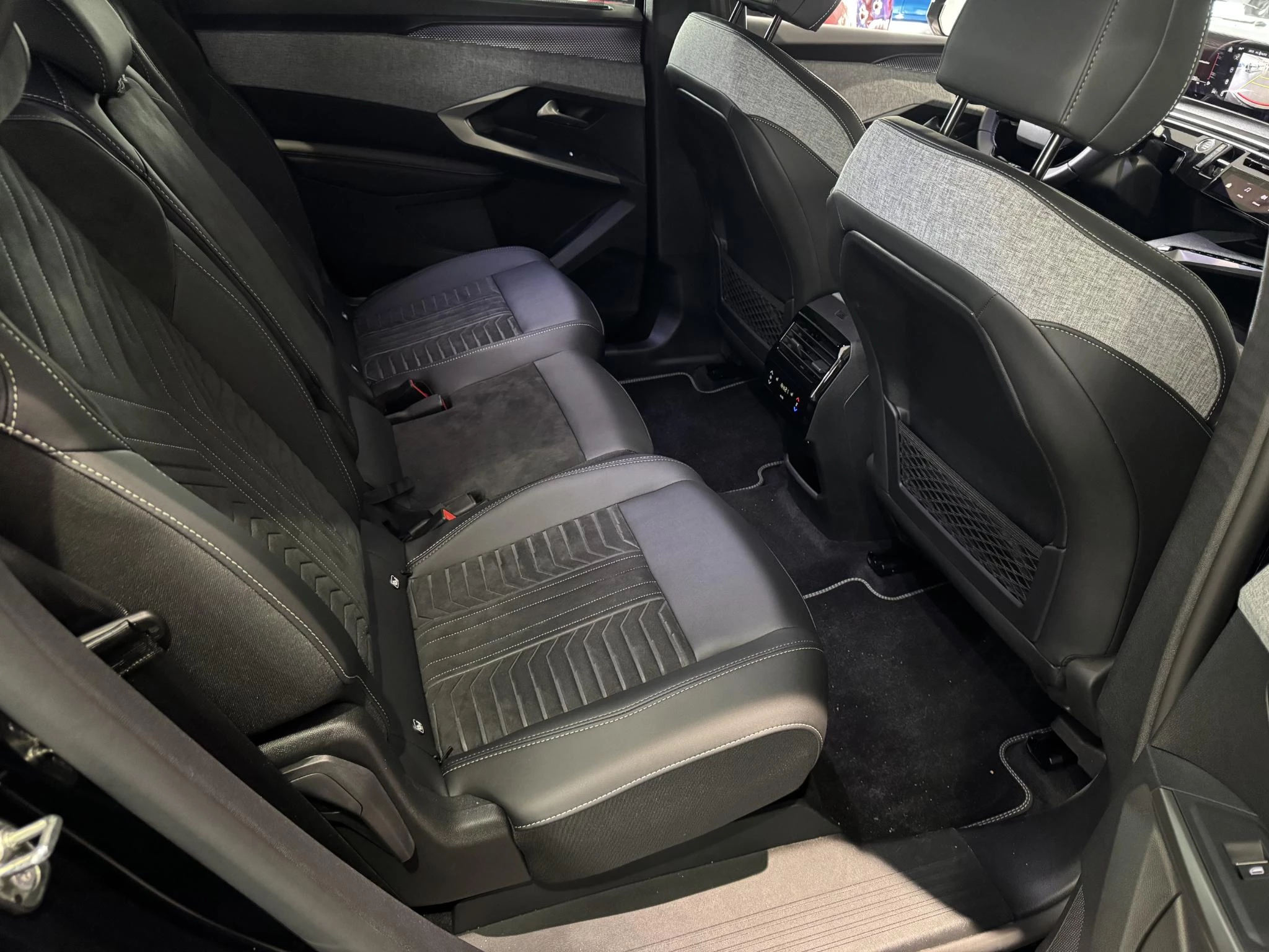 Peugeot 5008 1.2 PureTech Blue Lease Executive
