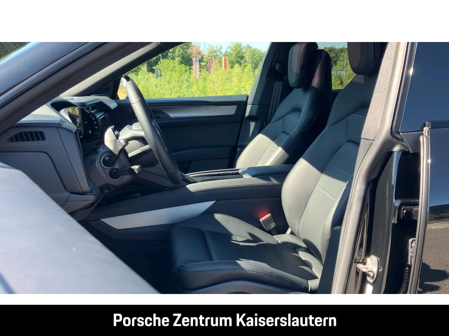 Porsche-Cayenne-image-4