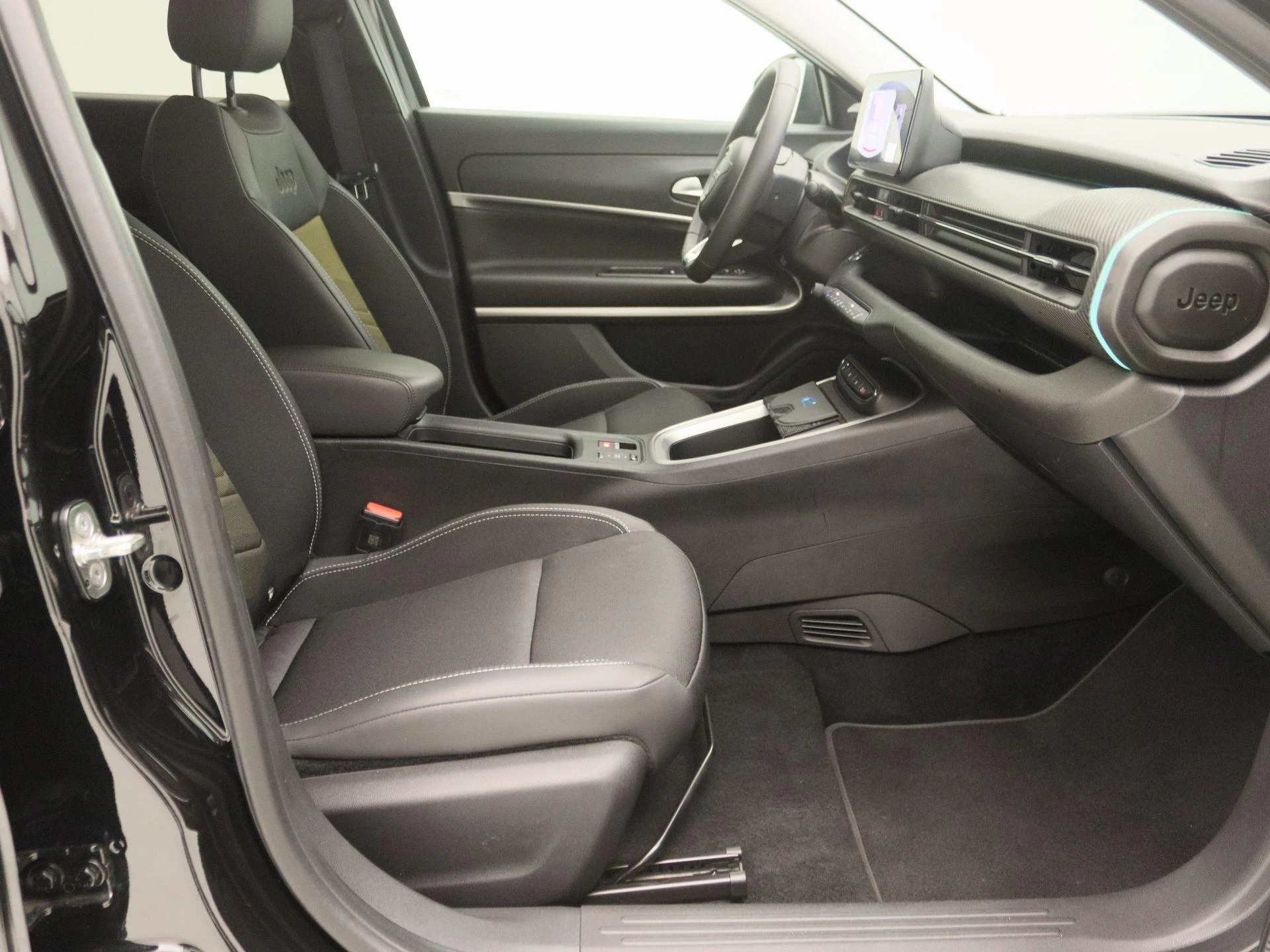 Jeep-Avenger-image-23