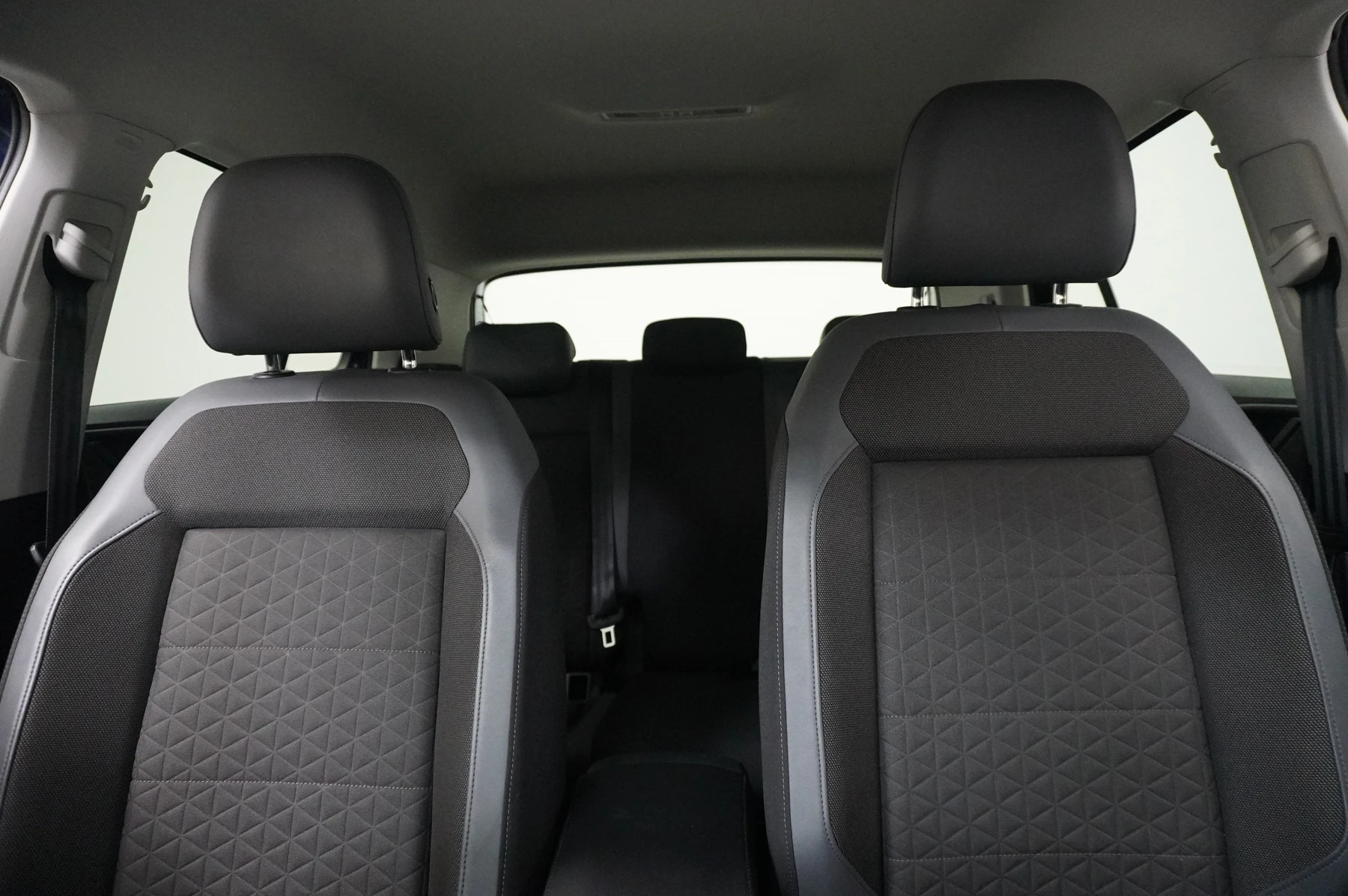Volkswagen-T-Cross-image-10