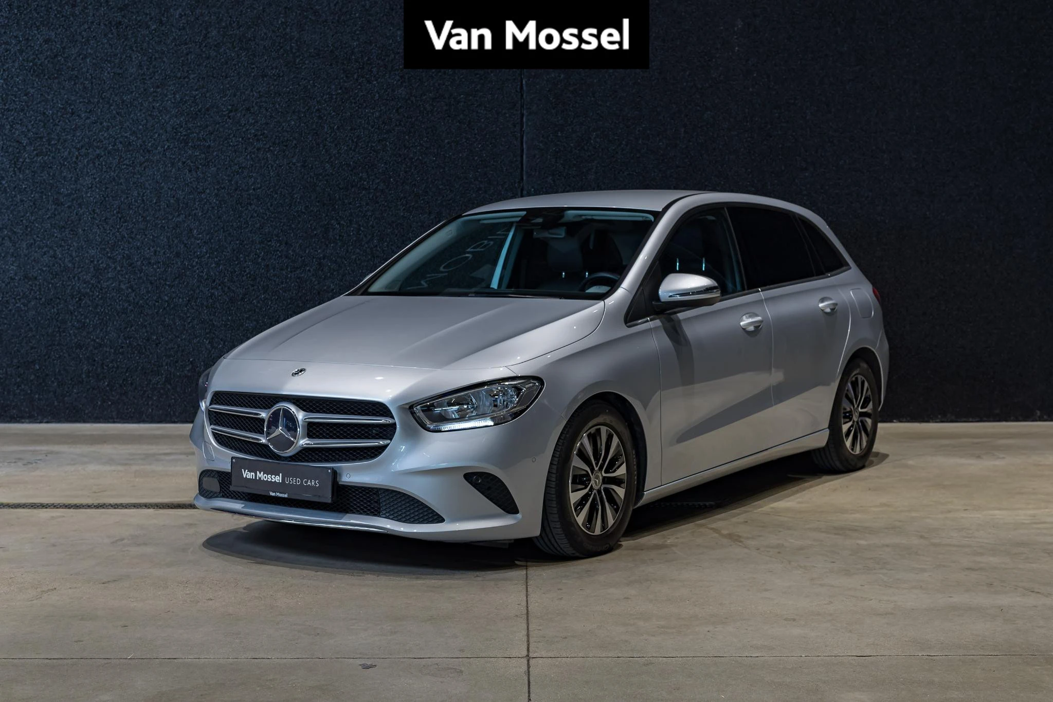 Mercedes-Benz-B-Klasse-image-0