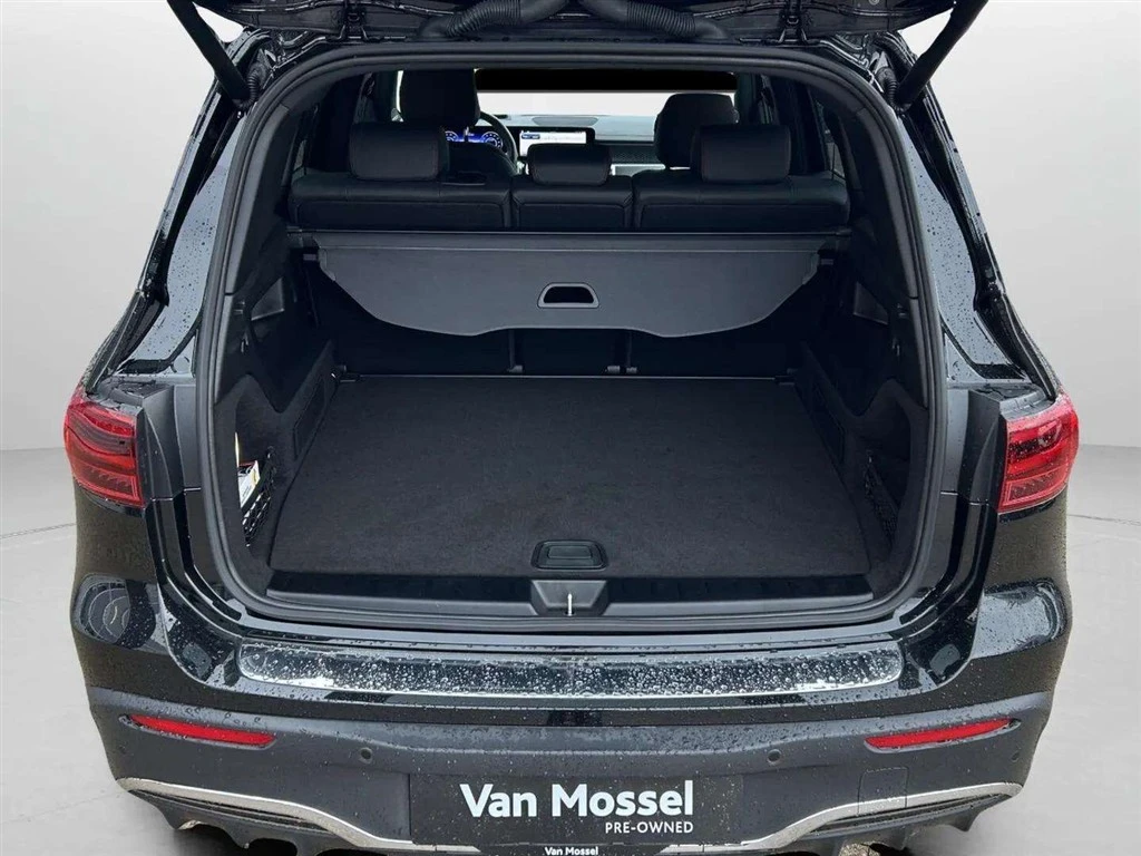 Mercedes-Benz-EQB-image-8