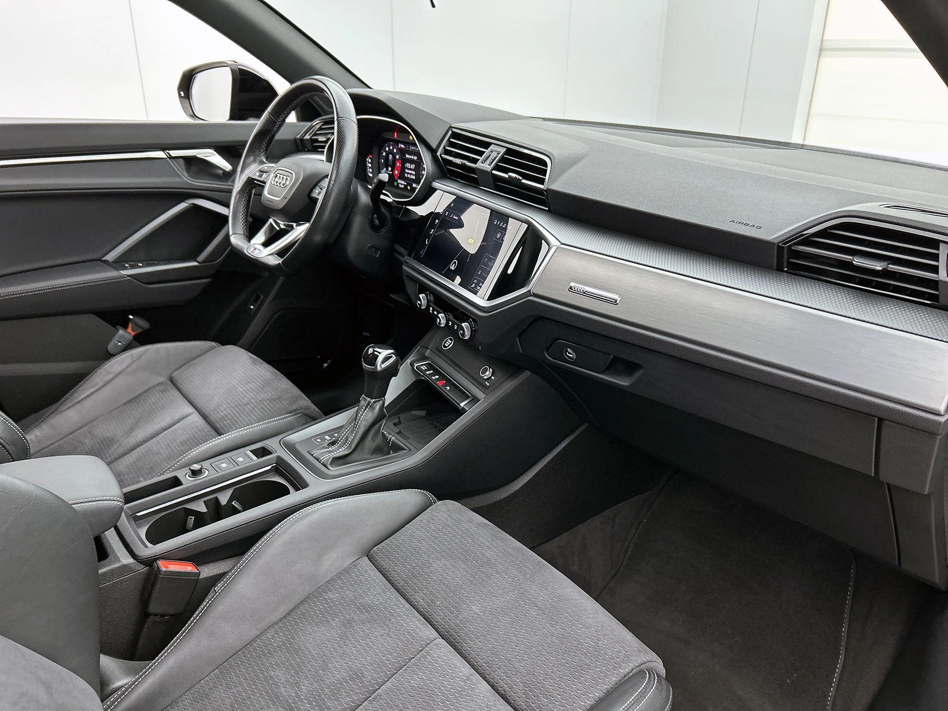 Audi-Q3-image-21