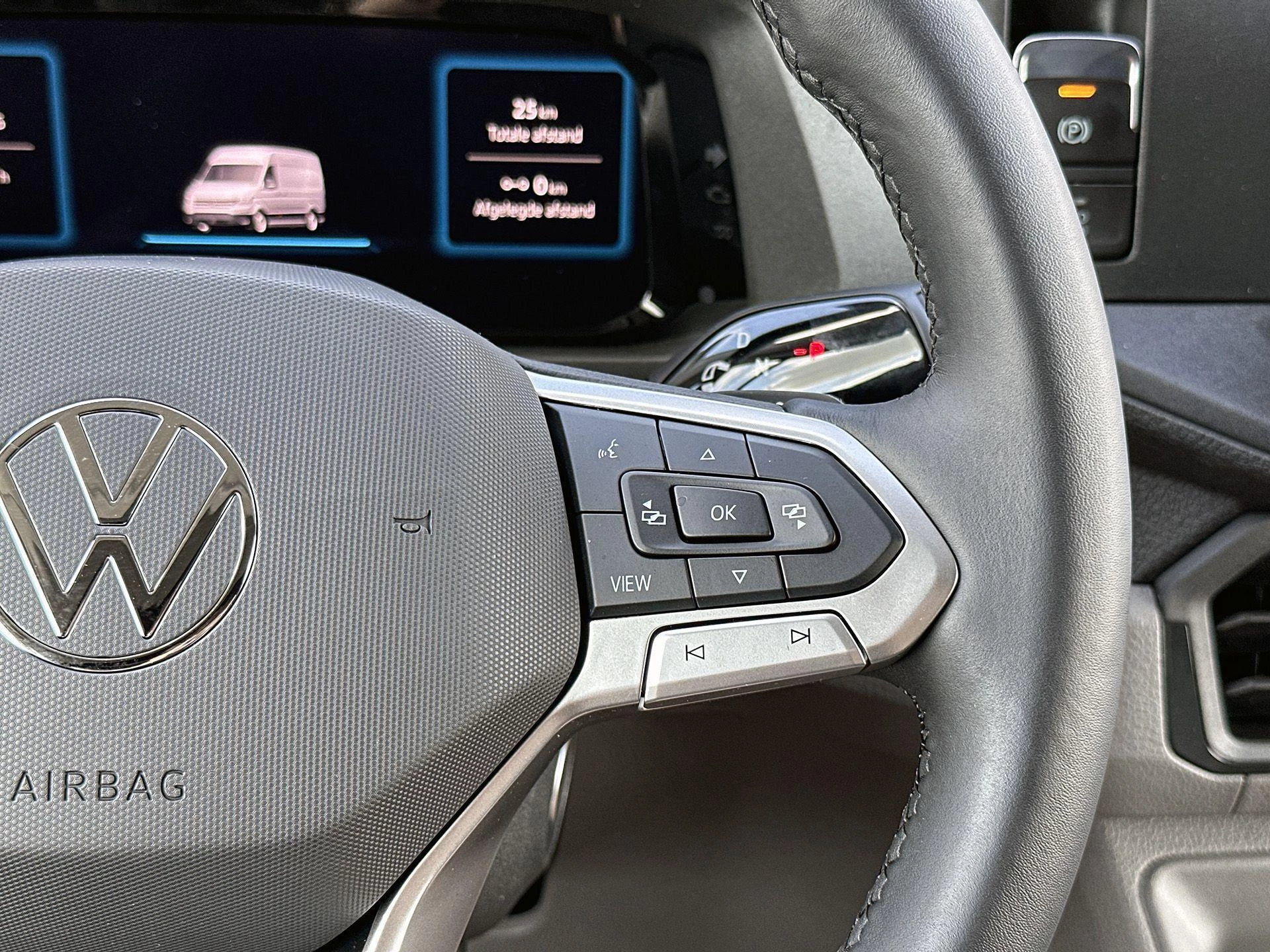 Volkswagen-Crafter-image-10