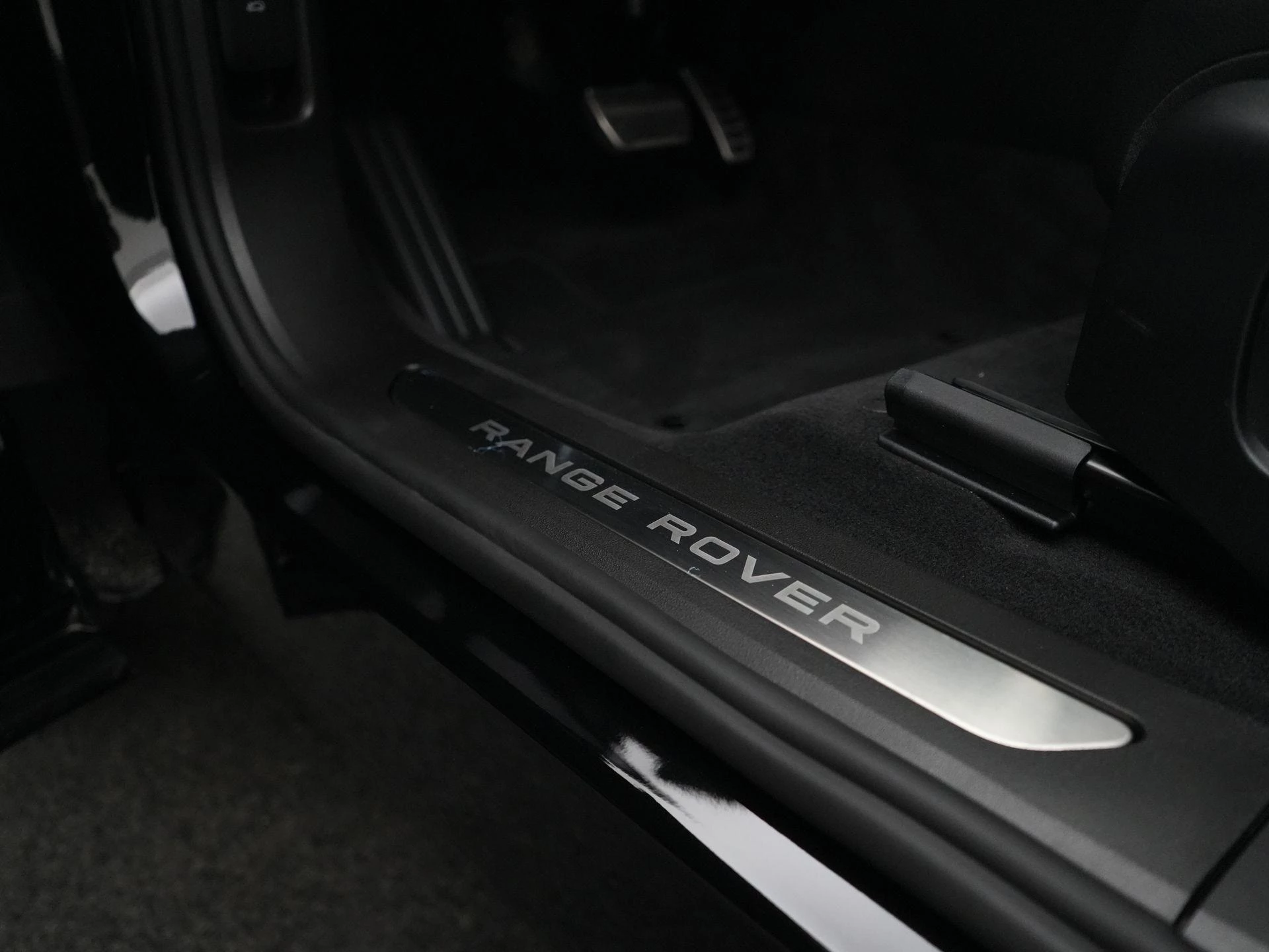 Land Rover Range Rover Evoque 1.5 P270e PHEV AWD Business Dynamic Edition