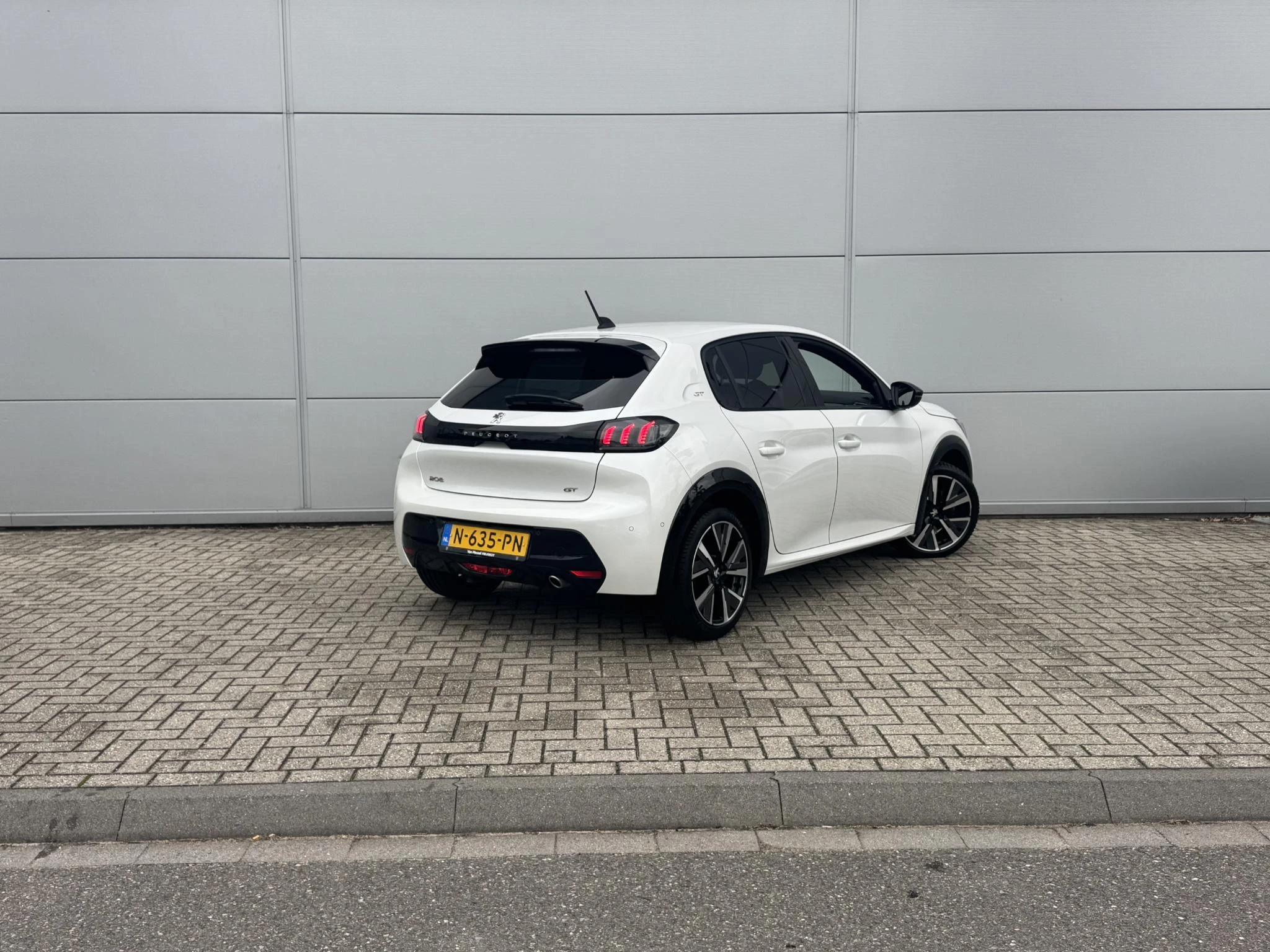 Peugeot-208-image-5