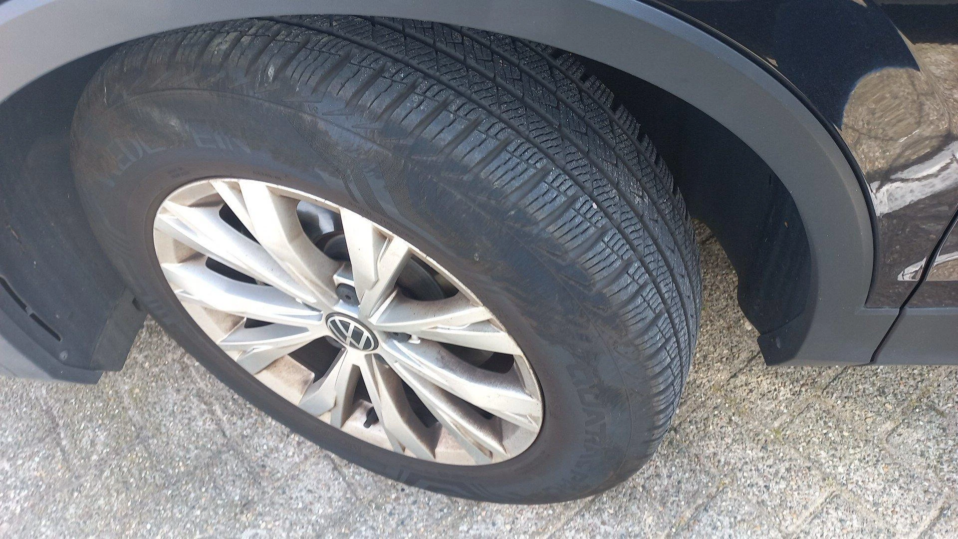Volkswagen-Tiguan-image-15