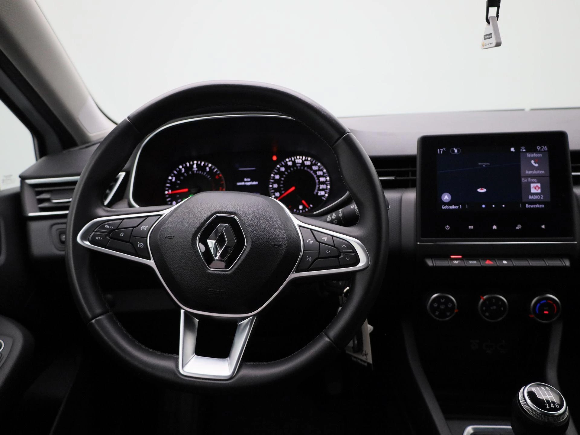 Renault-Clio-image-7