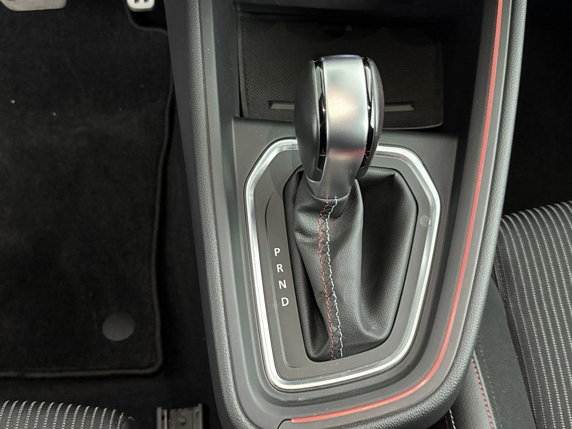 Renault-Clio-image-13