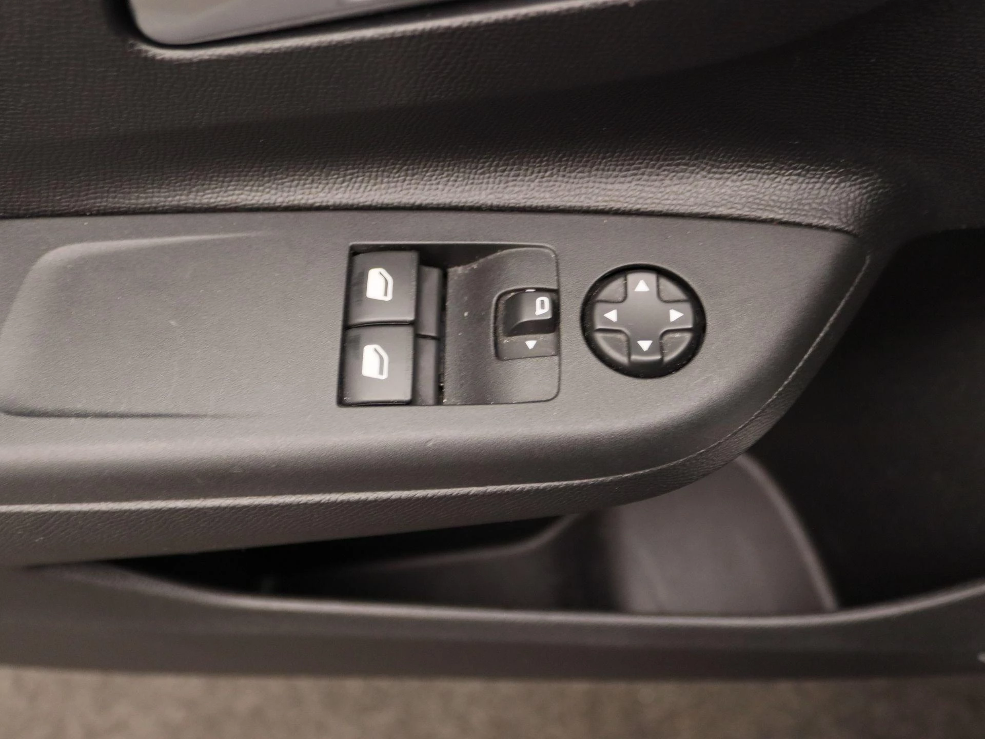 Opel-Corsa-image-19