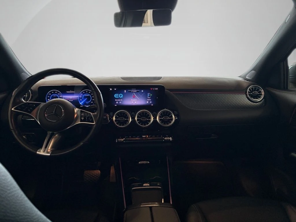 Mercedes-Benz-EQA 250-image-11