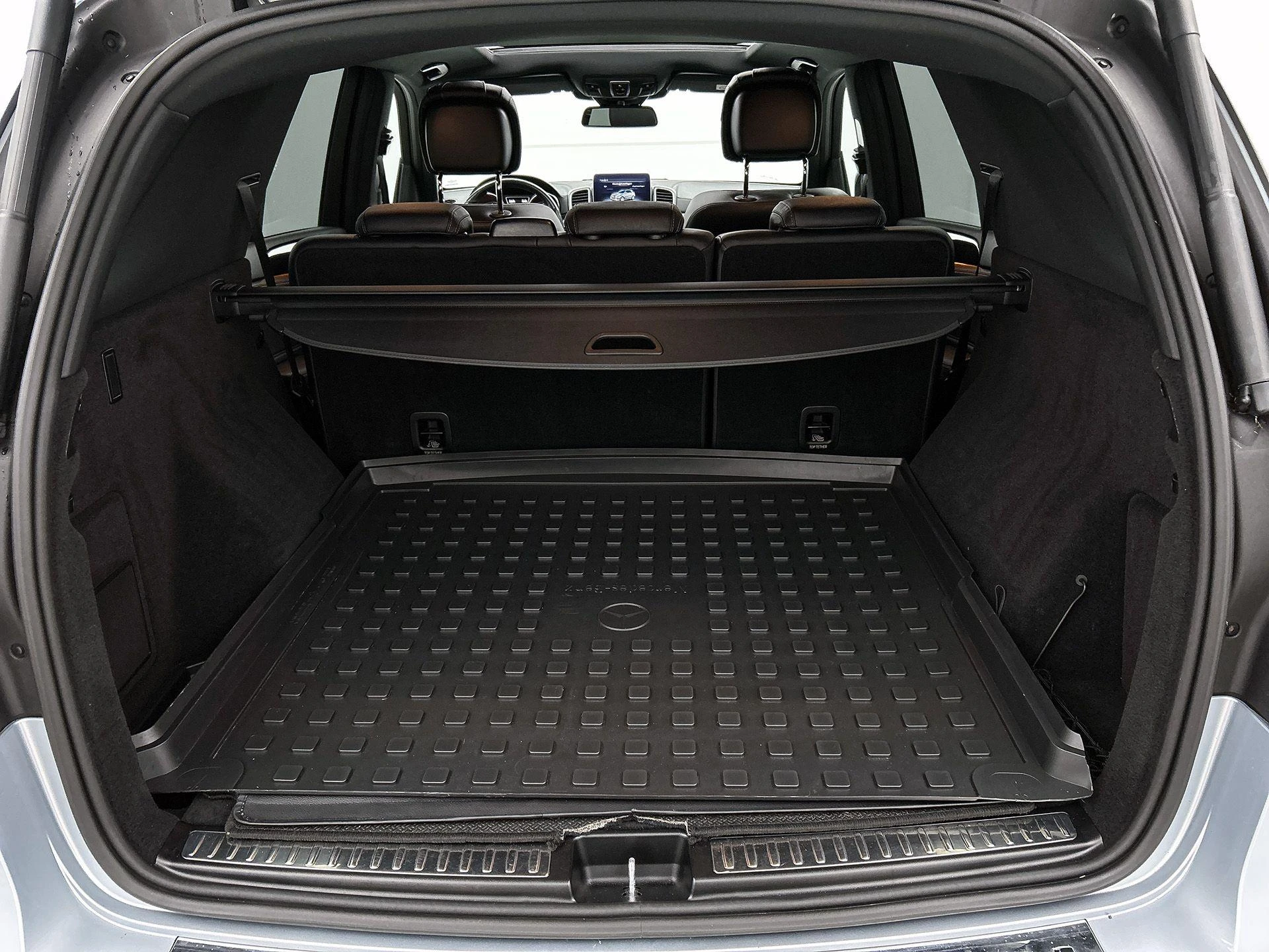 Mercedes-Benz-GLE-image-32