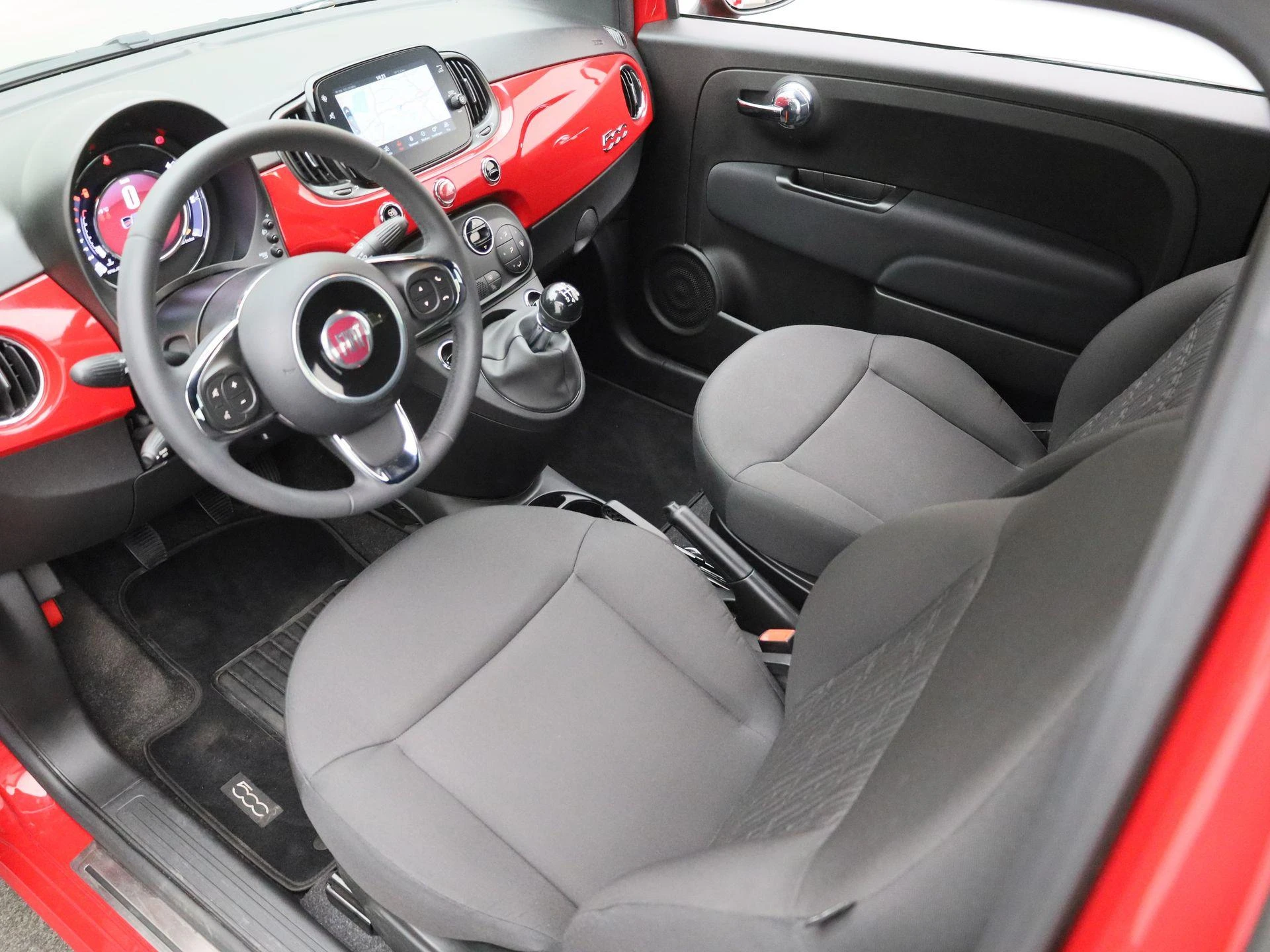 Fiat-500C-image-14