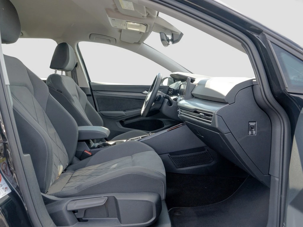 Volkswagen-Golf-image-6
