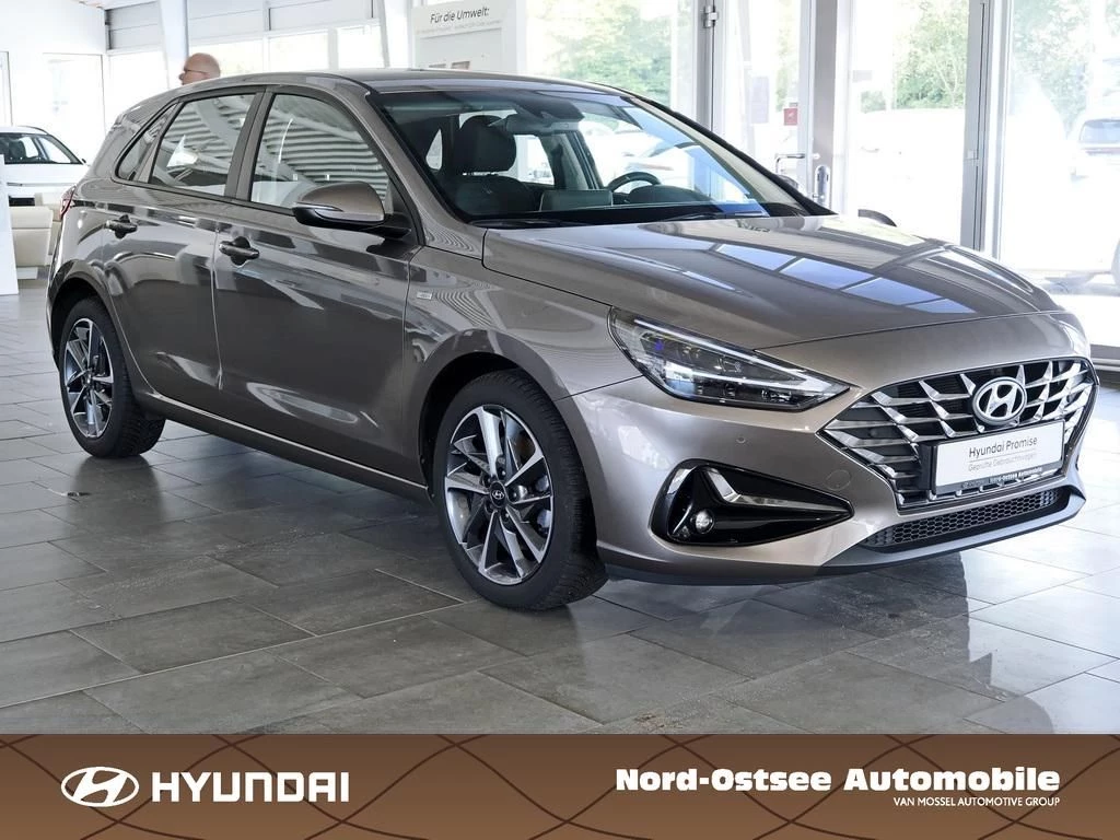 Hyundai i30 1.5 T-GDI TREND SHZ LHZ NAVI KAMERA LED Trend