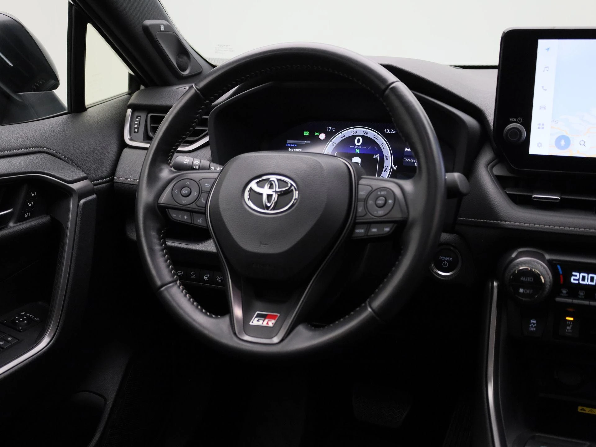 Toyota-RAV4-image-8