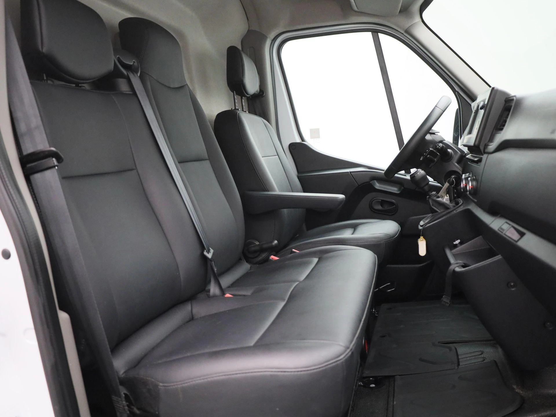 Renault-Master-image-30