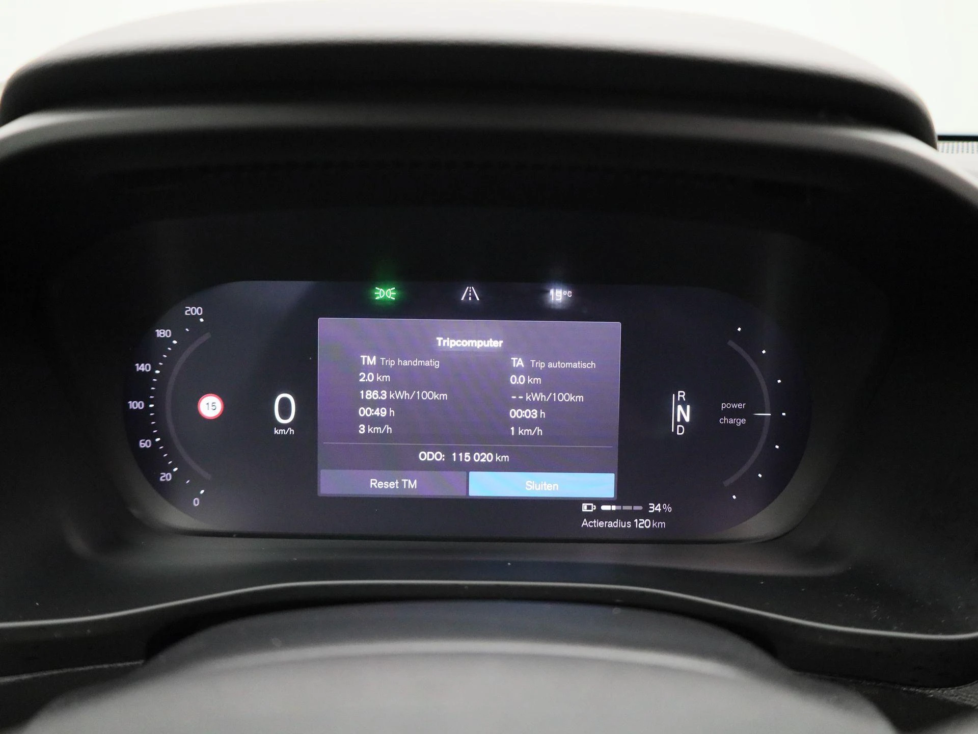 Volvo-XC40-image-19