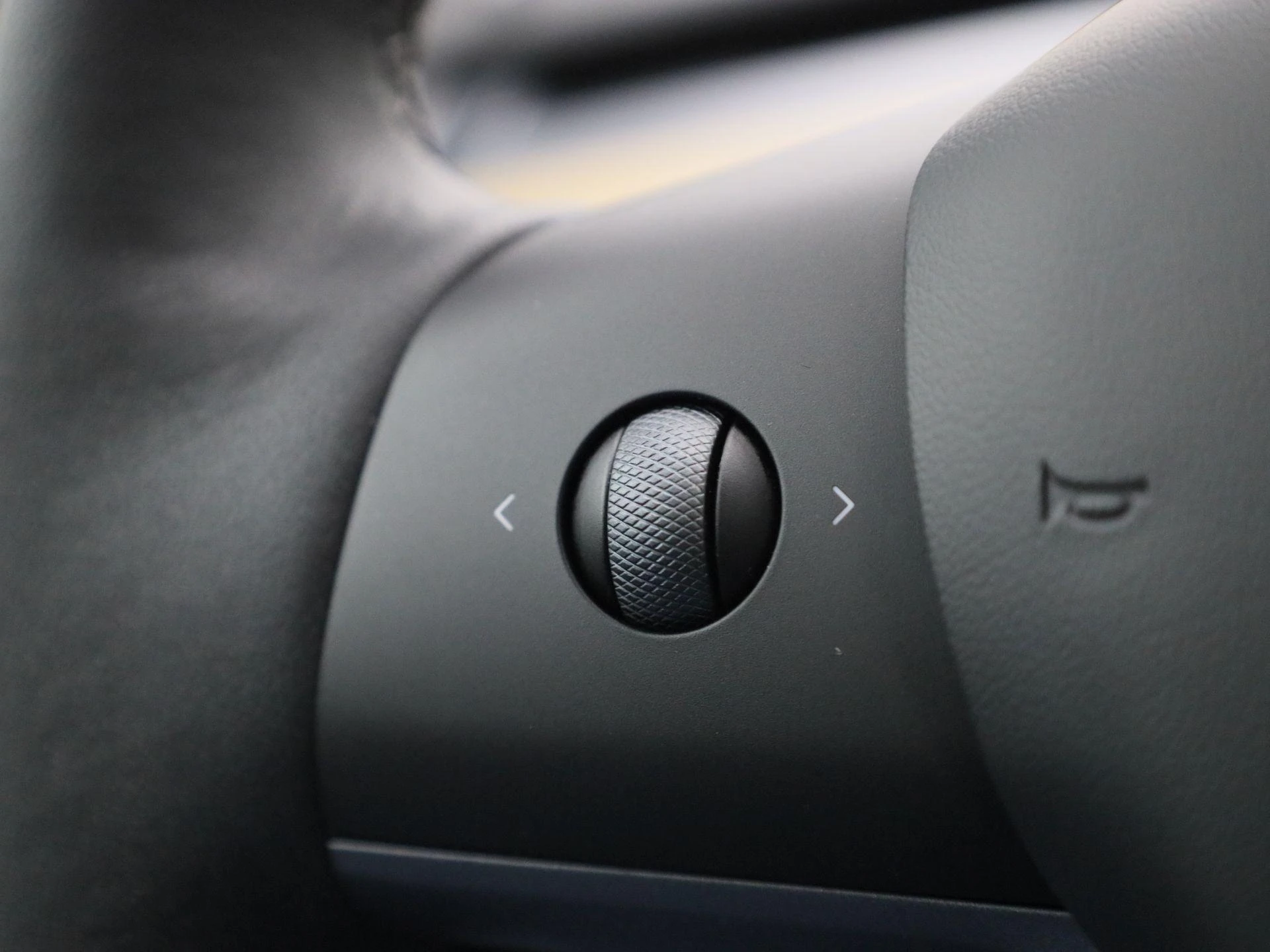 Tesla-Model Y-image-21