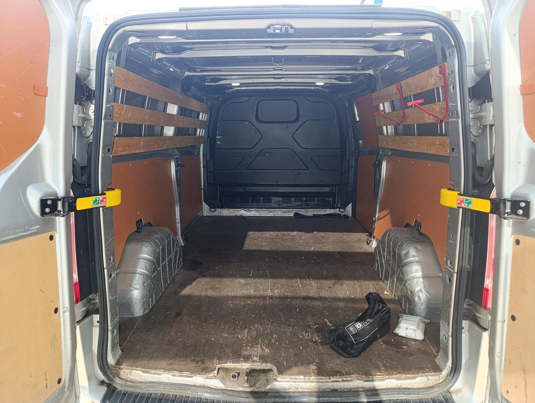 Ford-Transit Custom-image-6