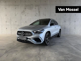 Mercedes-Benz GLA 180 Star Edition + TREKHAAK + HEAD UP + PANO DAK + CARPLAY +