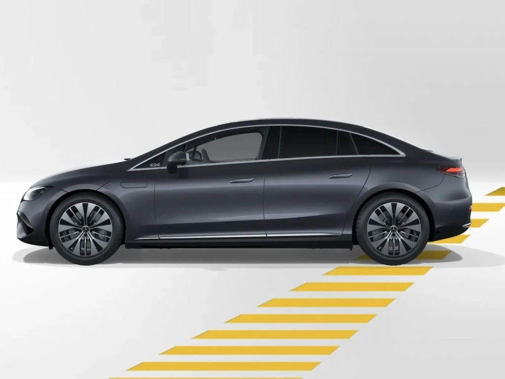 Mercedes-Benz-EQE 350+-image-3