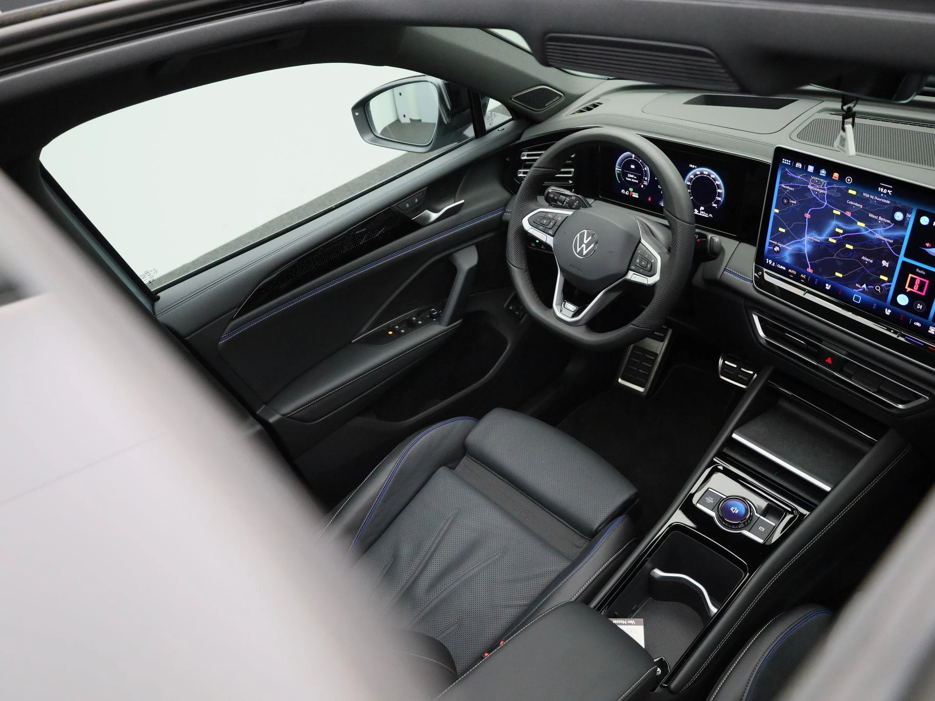 Volkswagen-Tiguan-image-43