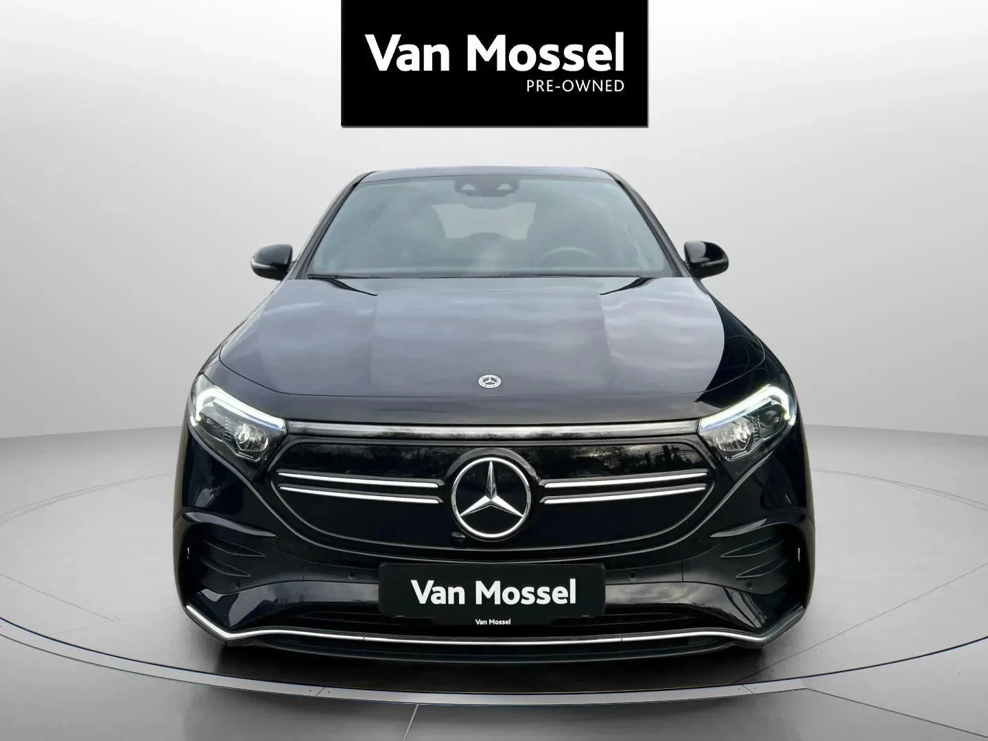 Mercedes-Benz-EQA-image-1