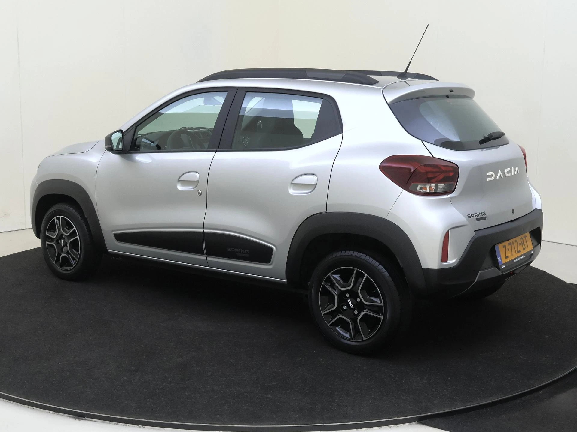 Dacia-Spring-image-2