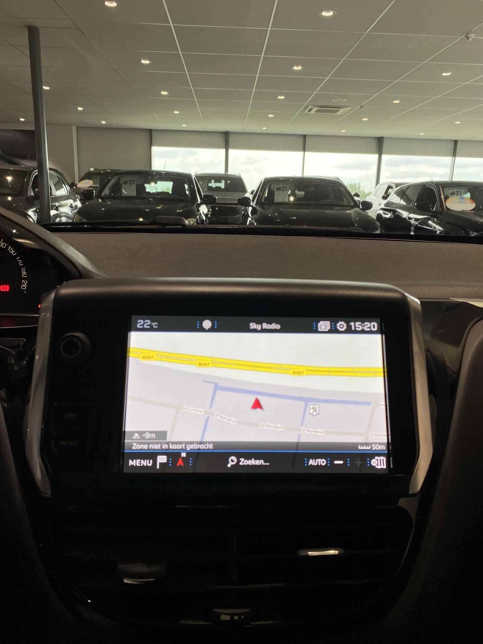 Peugeot 208 Signature