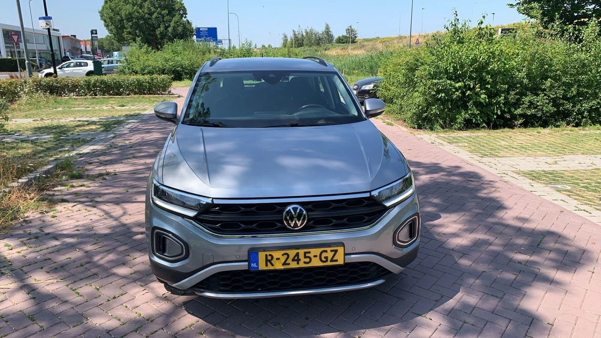 Volkswagen-T-Roc-image-7