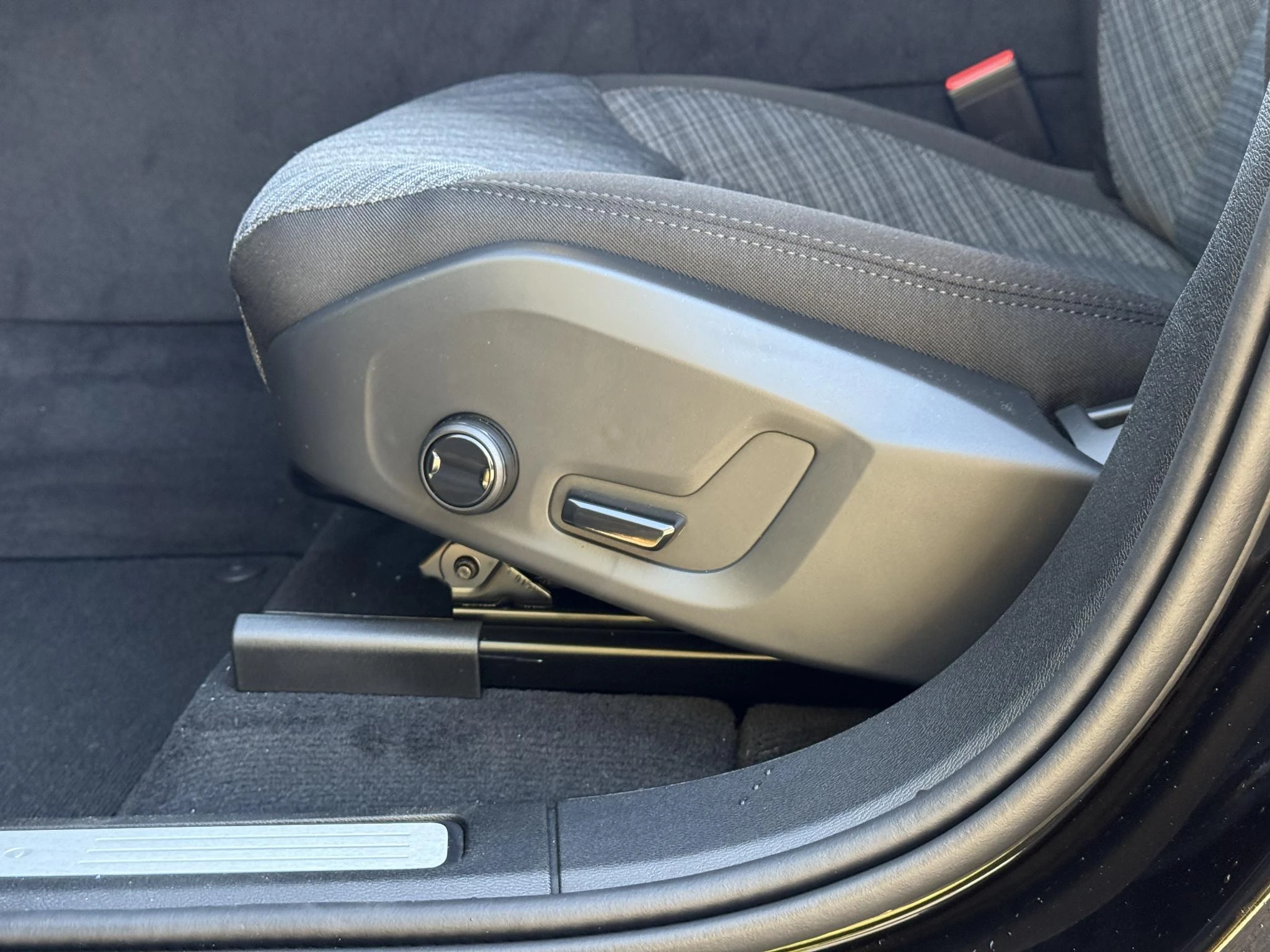 Volvo-XC60-image-16
