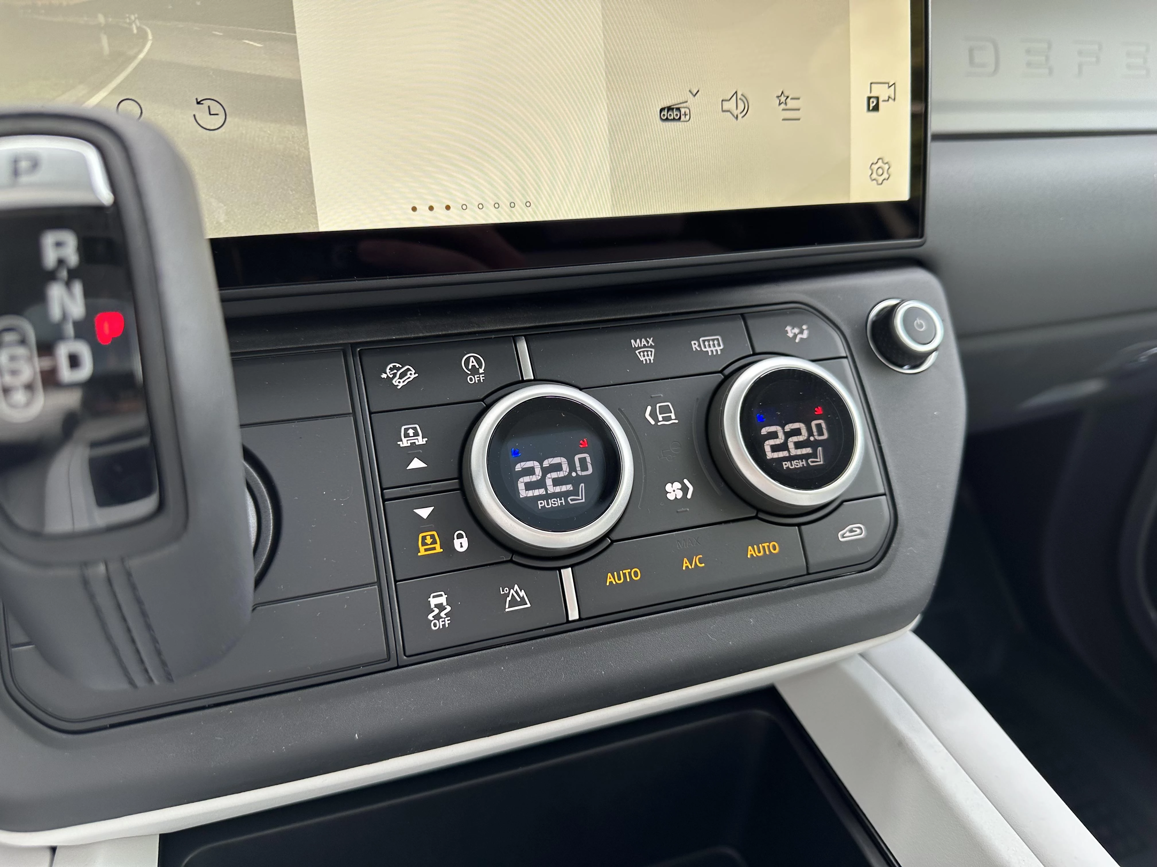 Land Rover-Defender-image-25