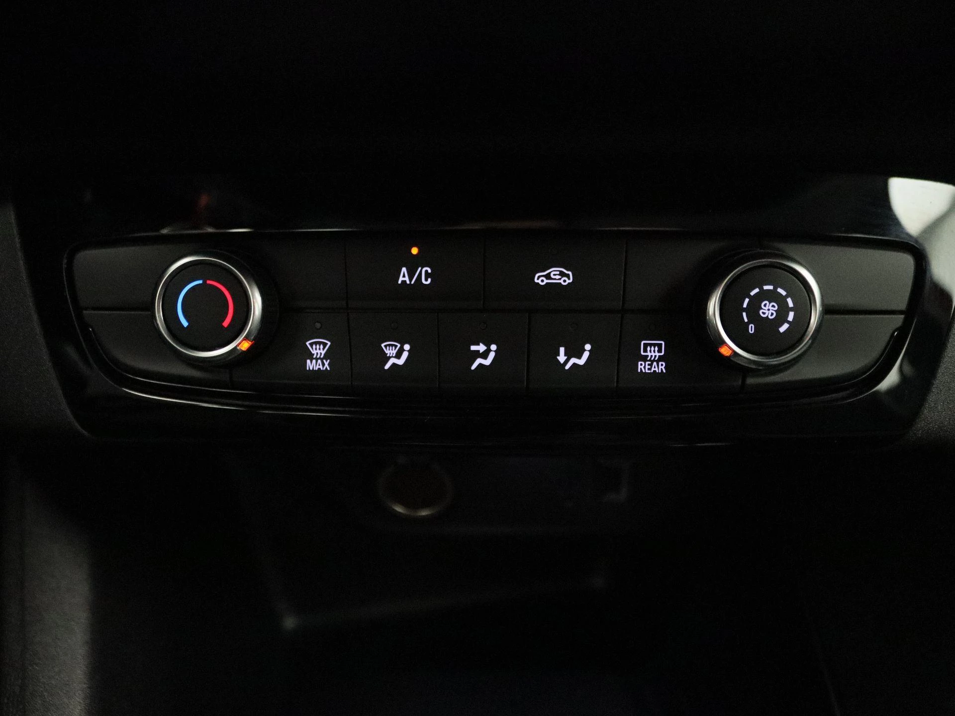 Opel-Corsa-image-9